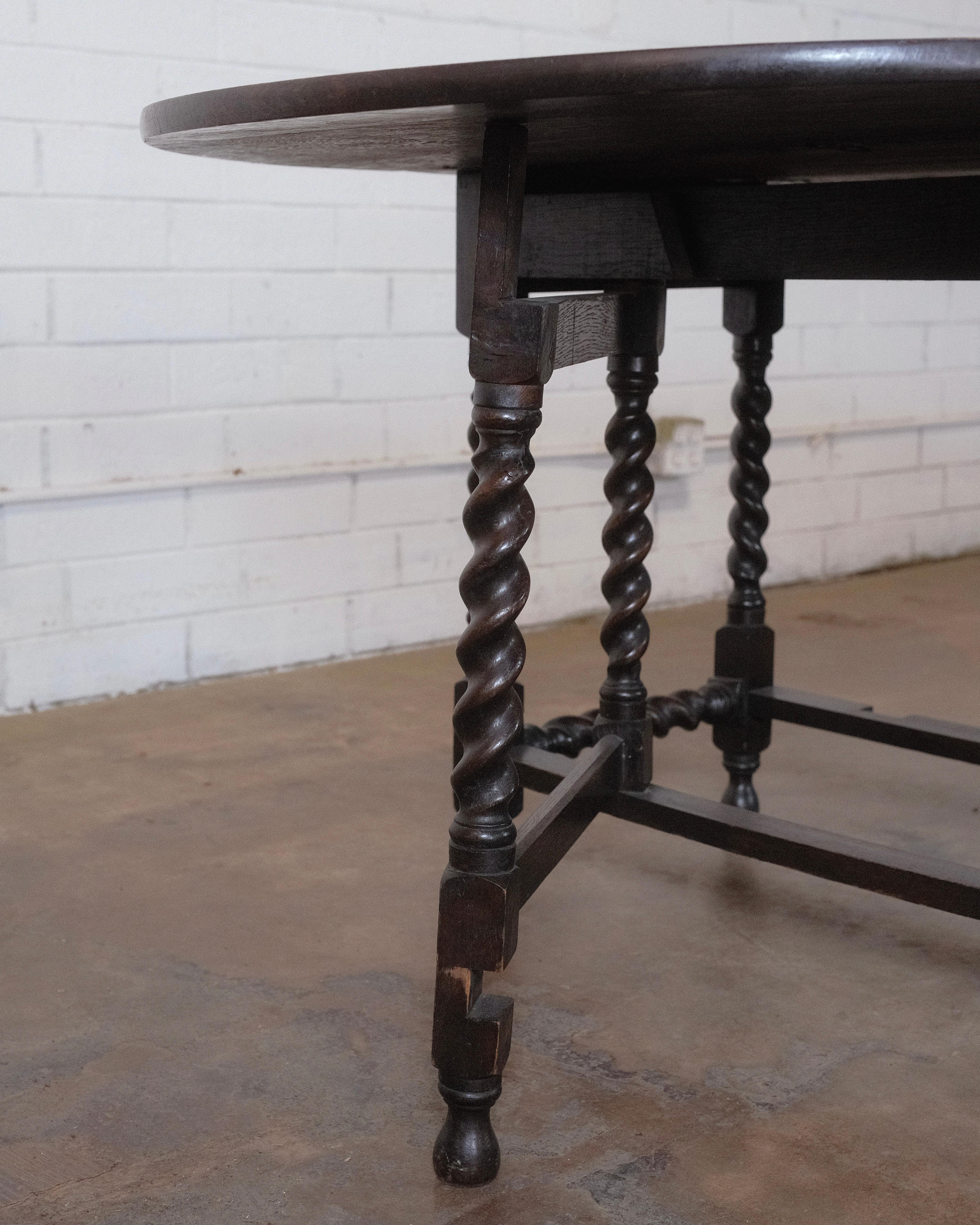 Late 18th Century Antique English Oak Barley Twist Gate Leg Table For Sale 4