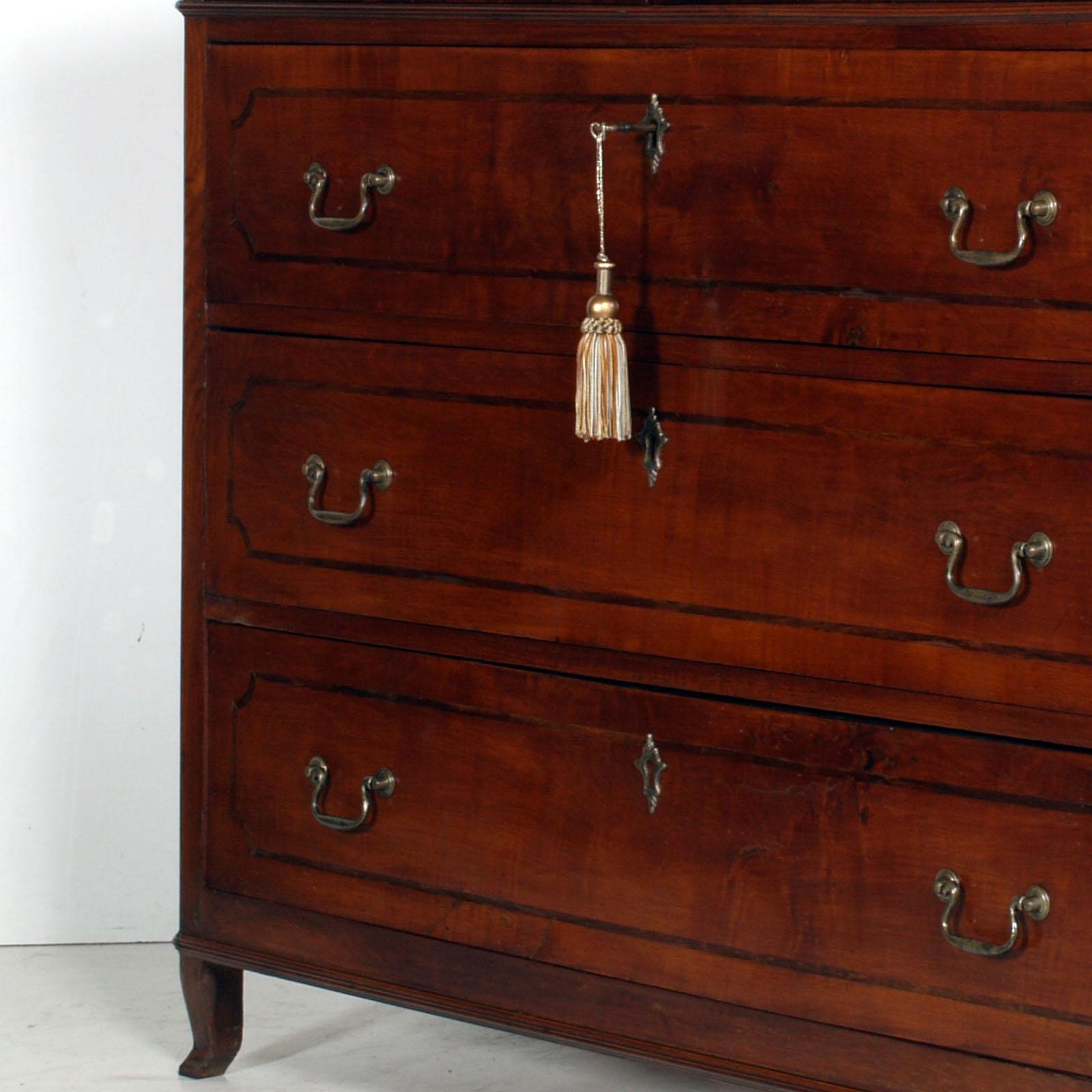 Inlay Late 18th Century, Antique Italian Commode Chest of Drawers, Walnut, with Inlaid For Sale
