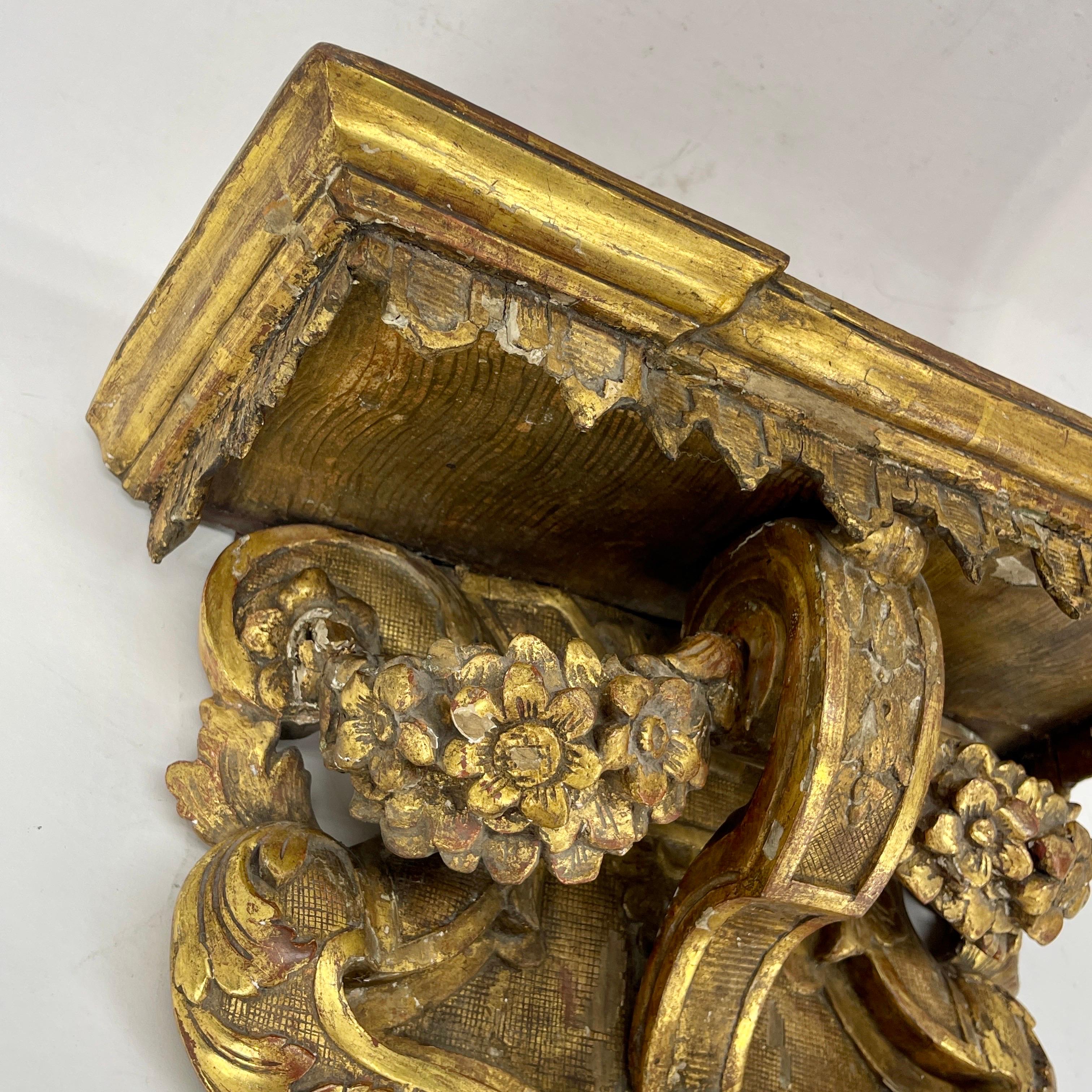 Late 18th Century Architectural Gilded Wall Fragment Shelf, Italy For Sale 9