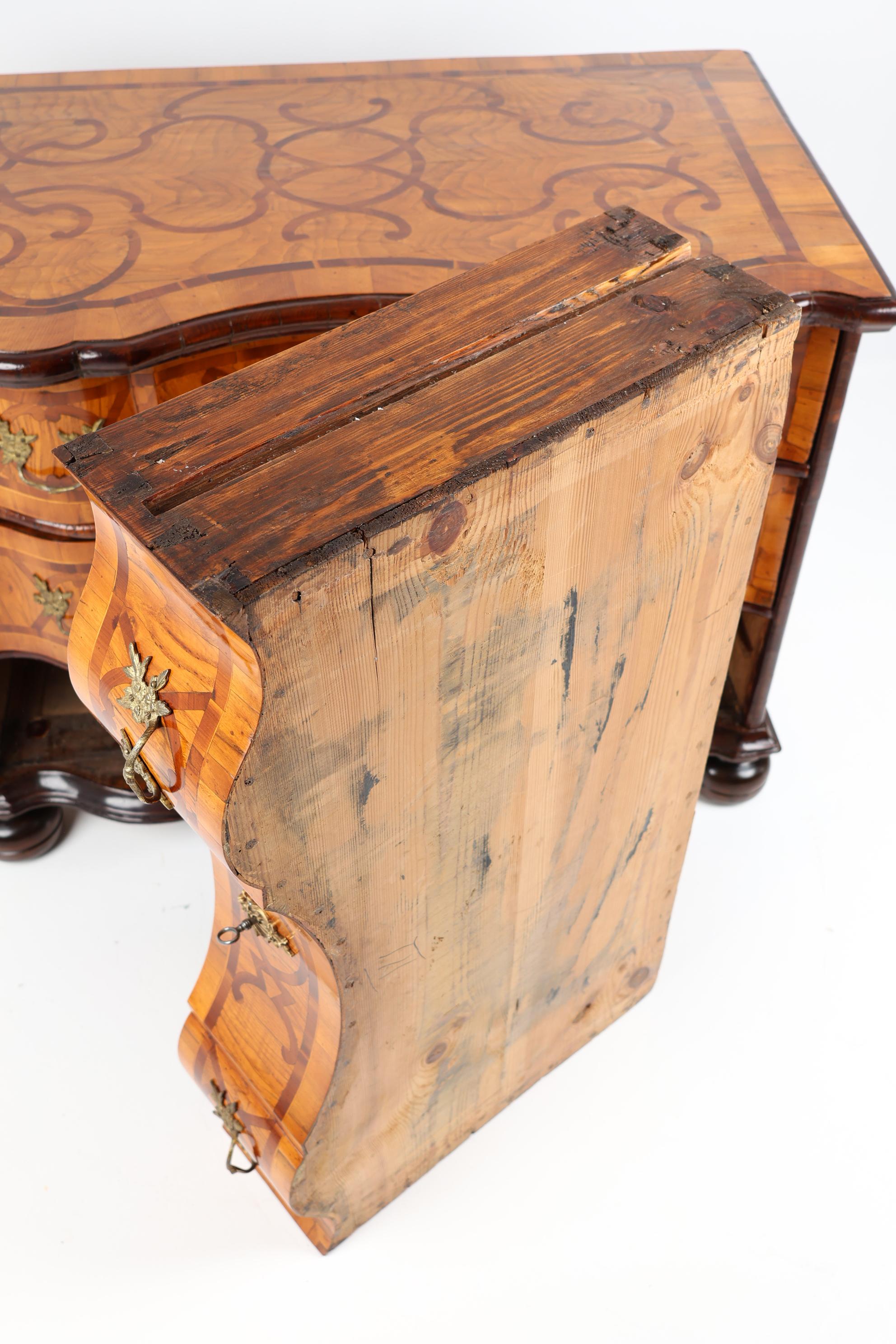 Late 18th Century Baroque Chest of Drawers with spectacular inlaid For ...