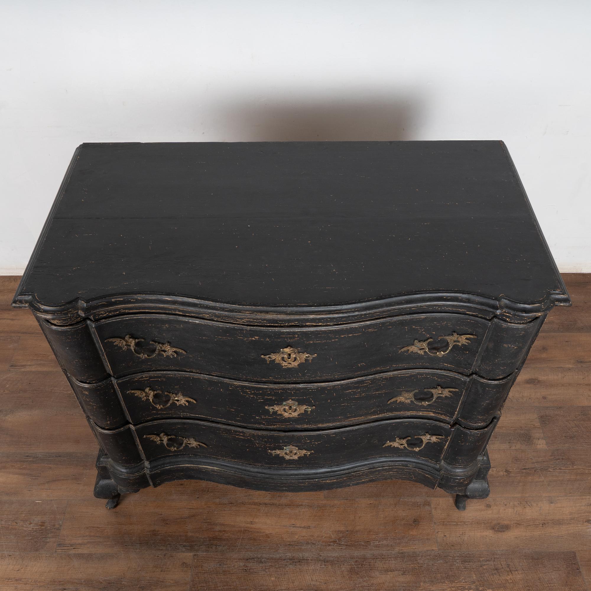 Late 18th Century Black Chest of Three Drawers In Good Condition For Sale In Round Top, TX