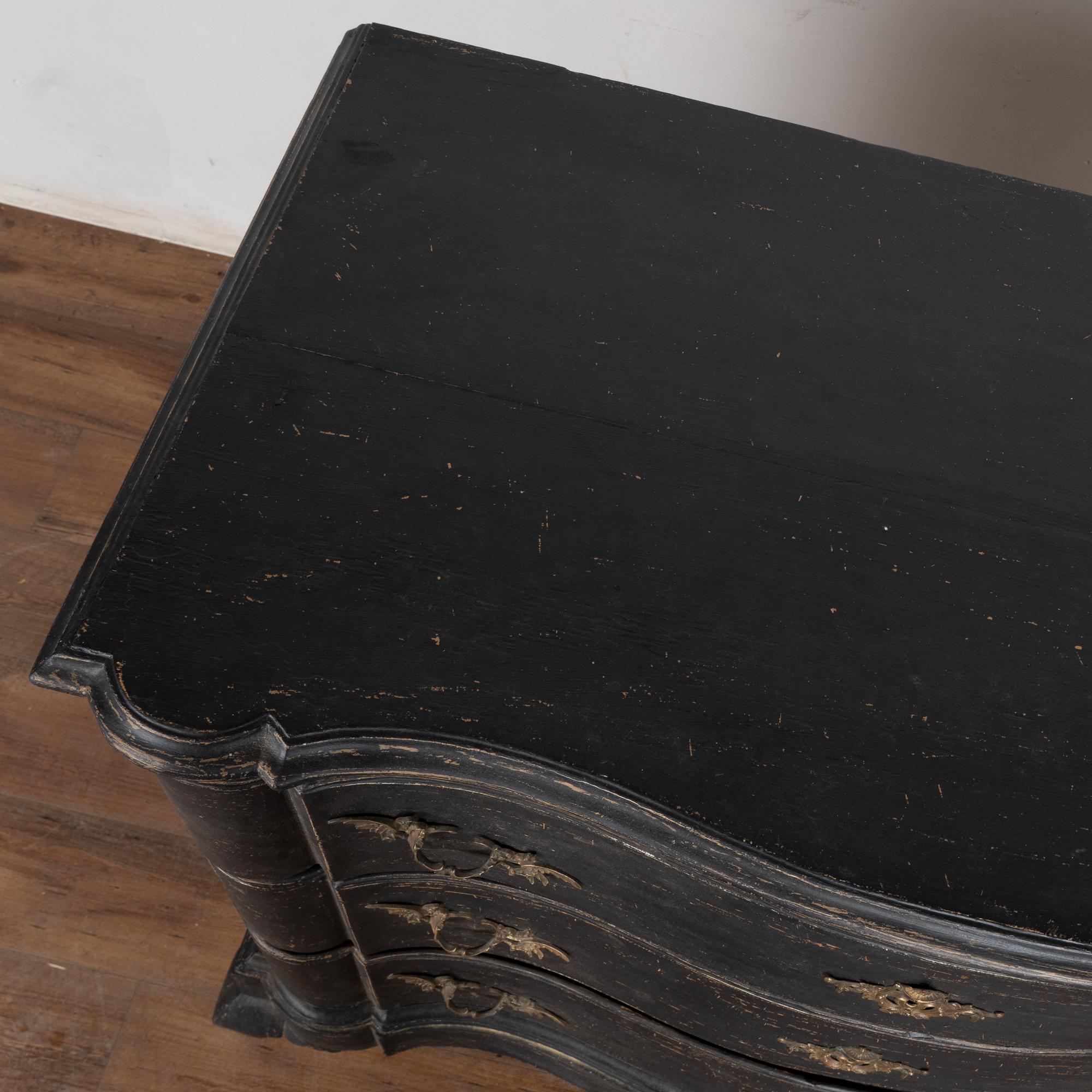 Brass Late 18th Century Black Chest of Three Drawers For Sale