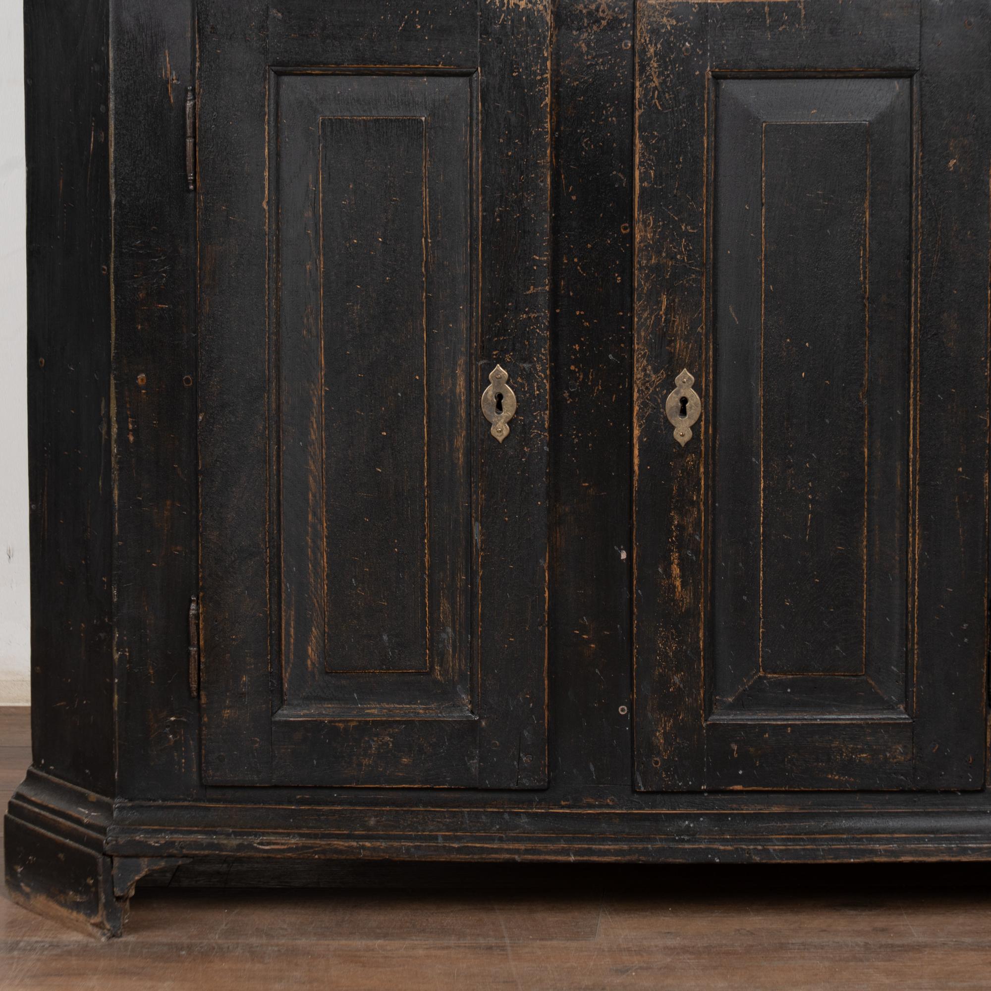 Armadietto a vetrina in Oak Oak della fine del XVIII secolo proveniente dalla Danimarca in vendita 9