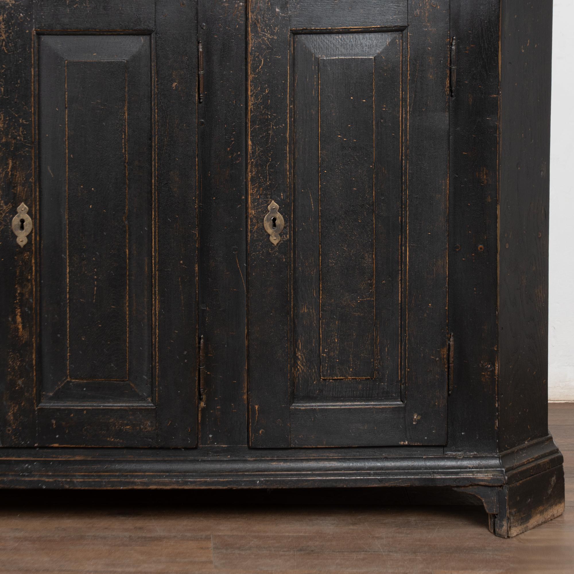 Armadietto a vetrina in Oak Oak della fine del XVIII secolo proveniente dalla Danimarca in vendita 10