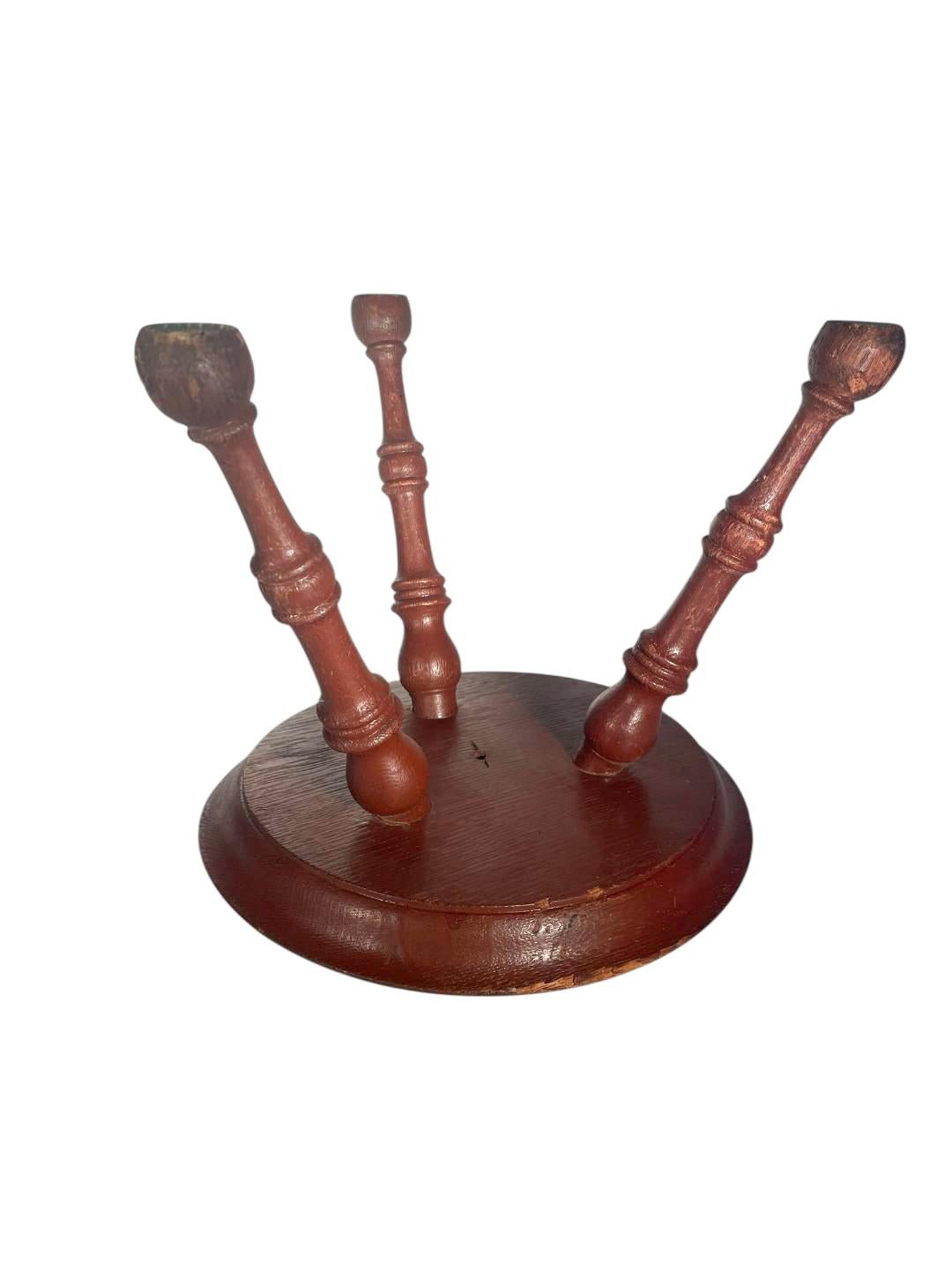 Late 18th Century Boldly Turned Windsor Stool in Old Red Paint For Sale 2