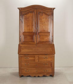 Cabinet de bureau en cerisier bordeaux et acajou de la fin du XVIIIe siècle