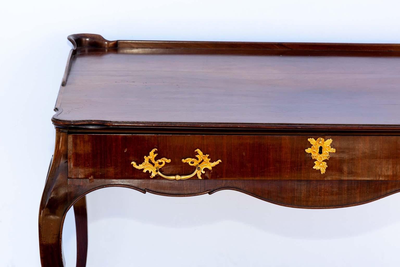 Late 18th century to early 19th century writing table.
