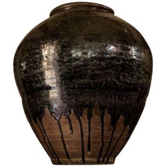 Vase en terre cuite émaillée marron cambodgien de la fin du XVIIIe siècle