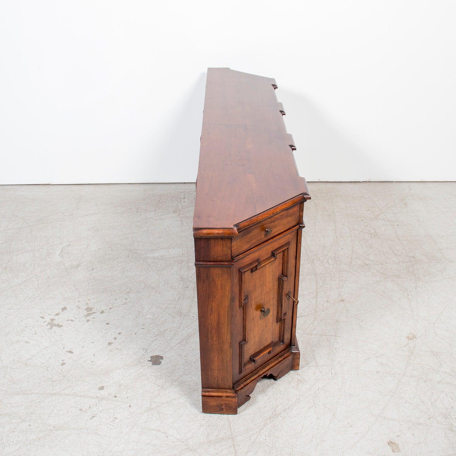 Crédence Scantonata en noyer de style baroque italien sculpté de la fin du XVIIIe siècle en vente 13