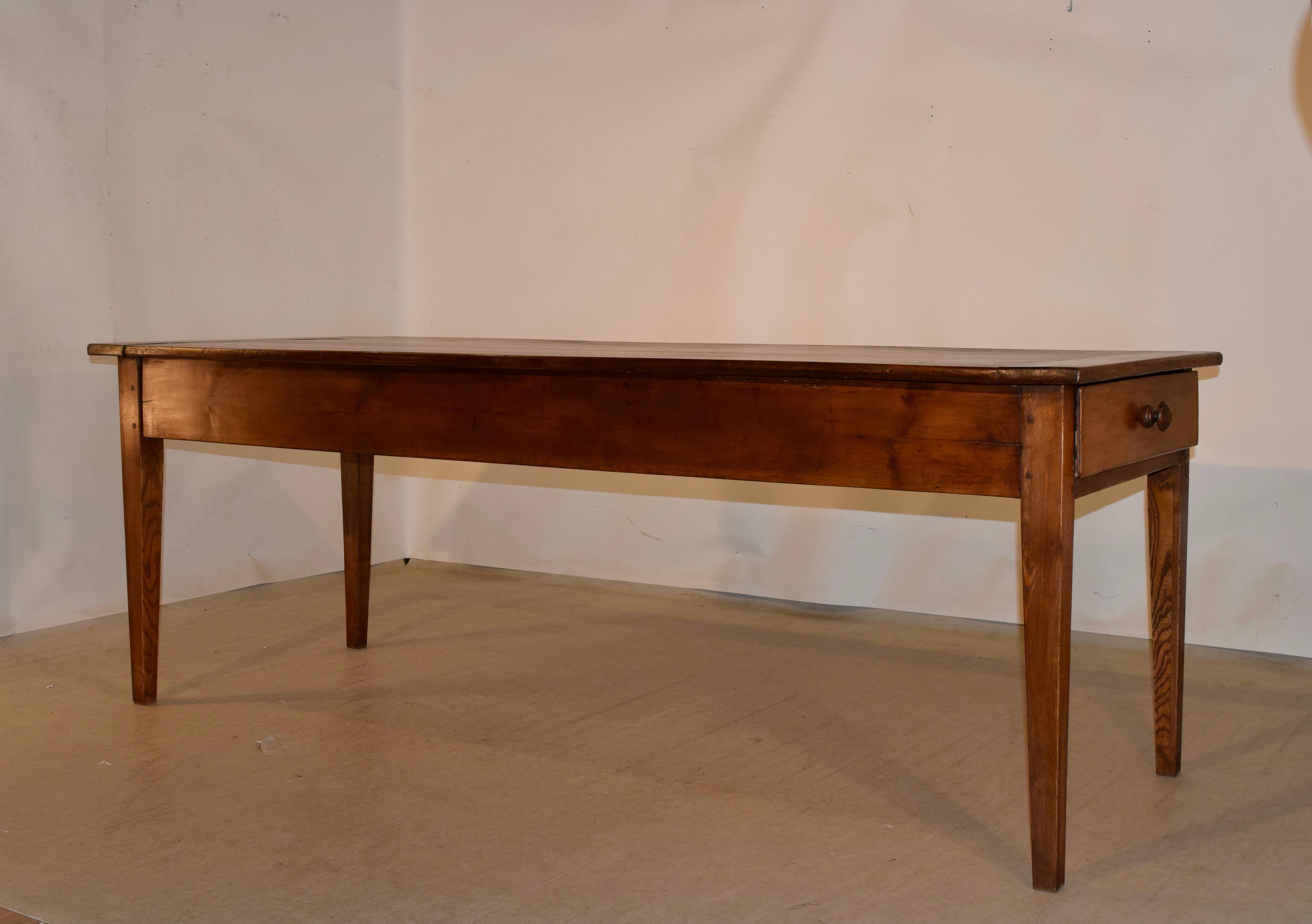 French Late 18th Century Chestnut Farm Table
