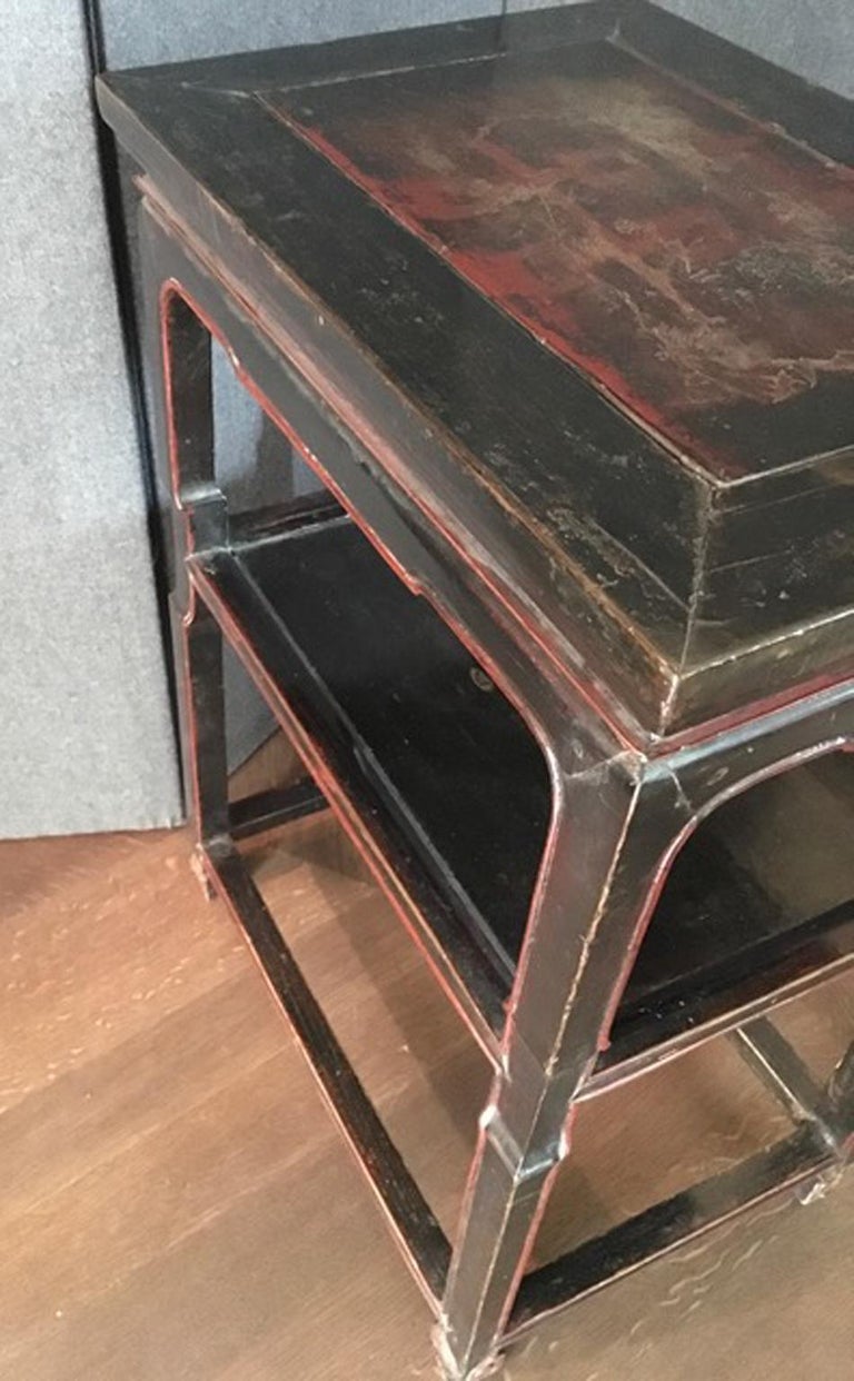 Late 18th Century Chinese Export Black Lacquered Wooden Side Table For Sale 4