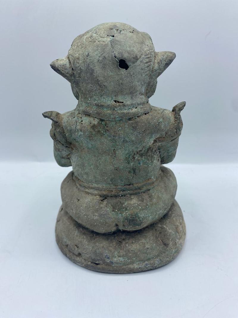 Small Late 18th Century Chinese Patinated Bronze Figure of Zodiac Boar In Good Condition For Sale In Middleburg, VA