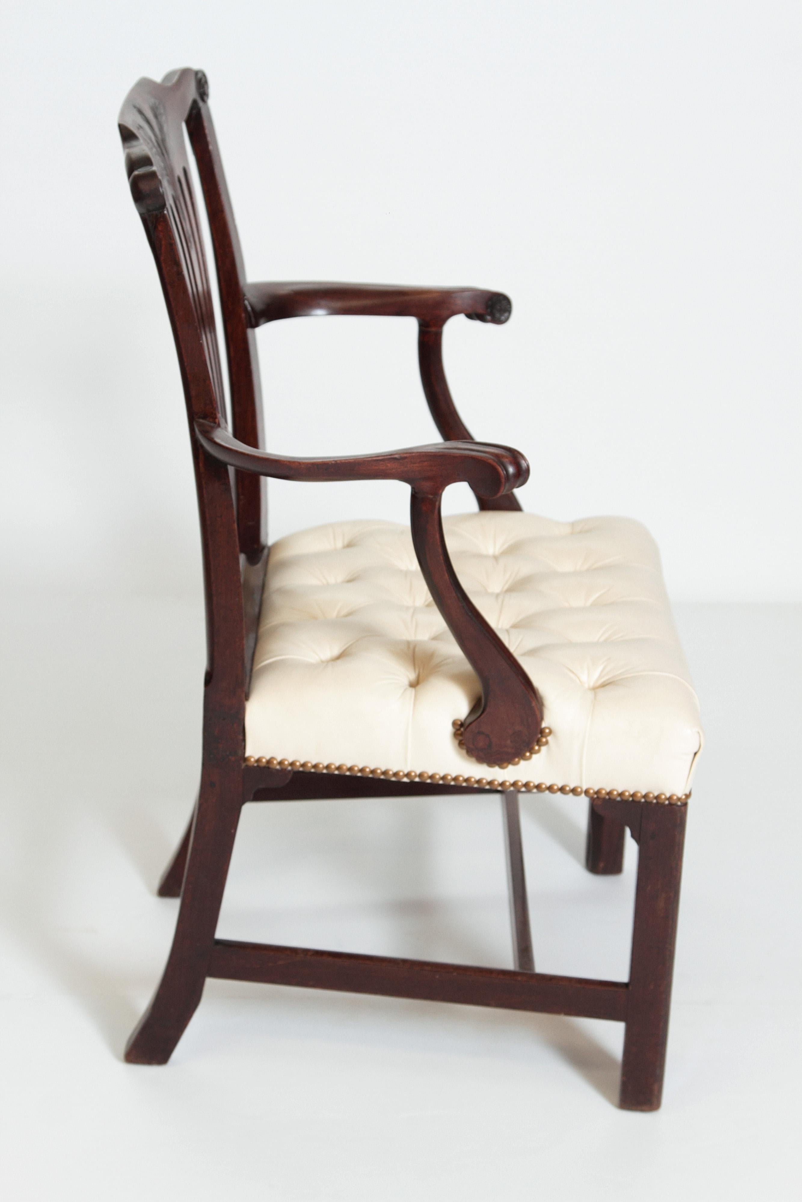 Late 18th Century Chippendale Mahogany Armchair In Good Condition In Dallas, TX