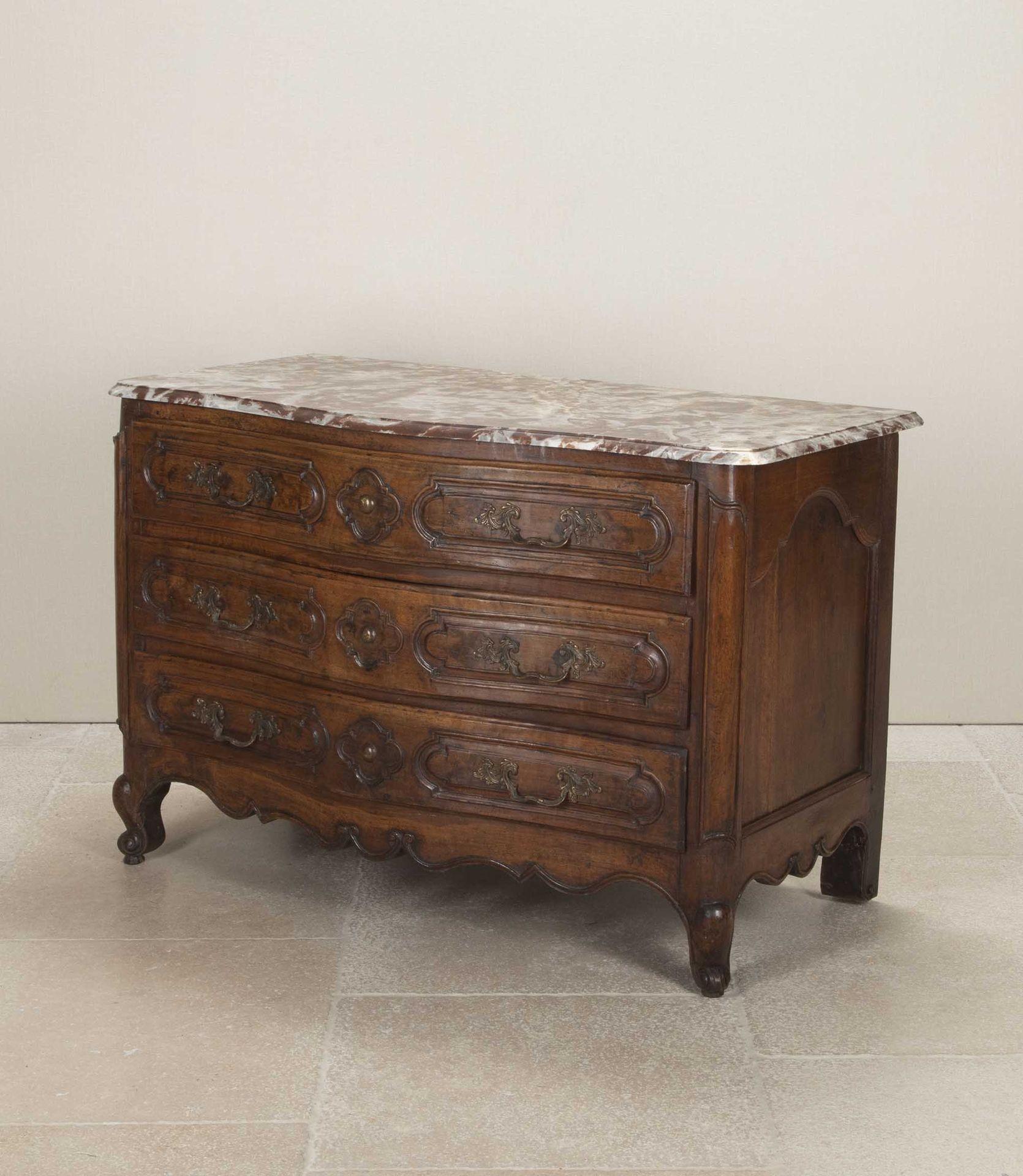 Country Late 18th Century Commode from the Rhône Valley For Sale