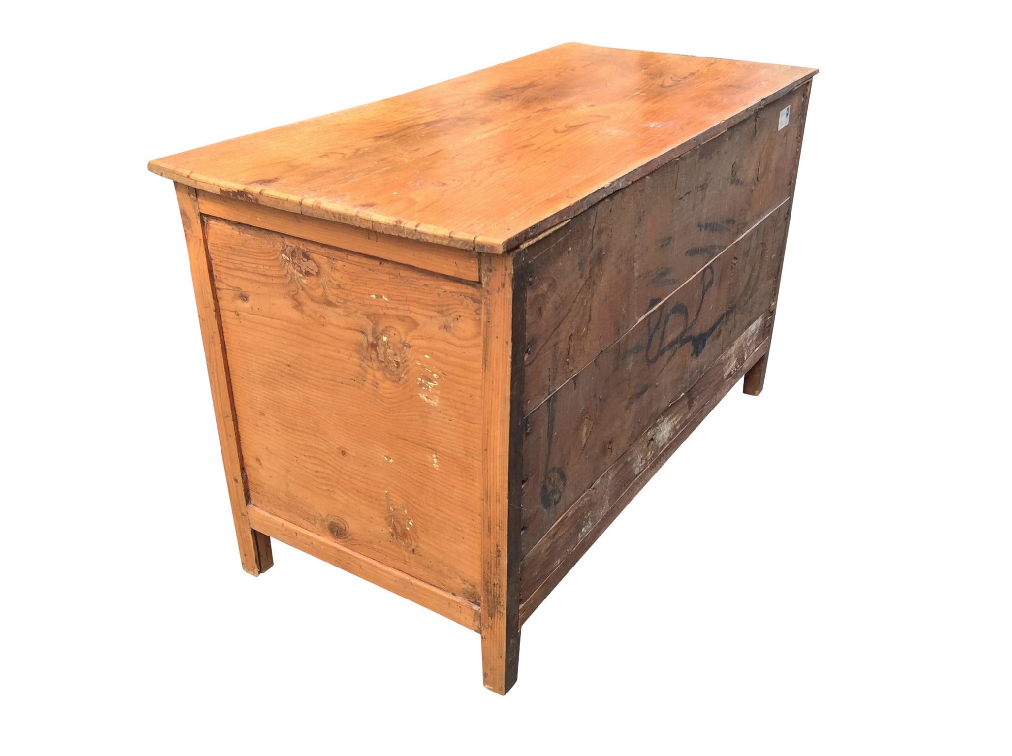 Late 18th Century Continental Commode 6