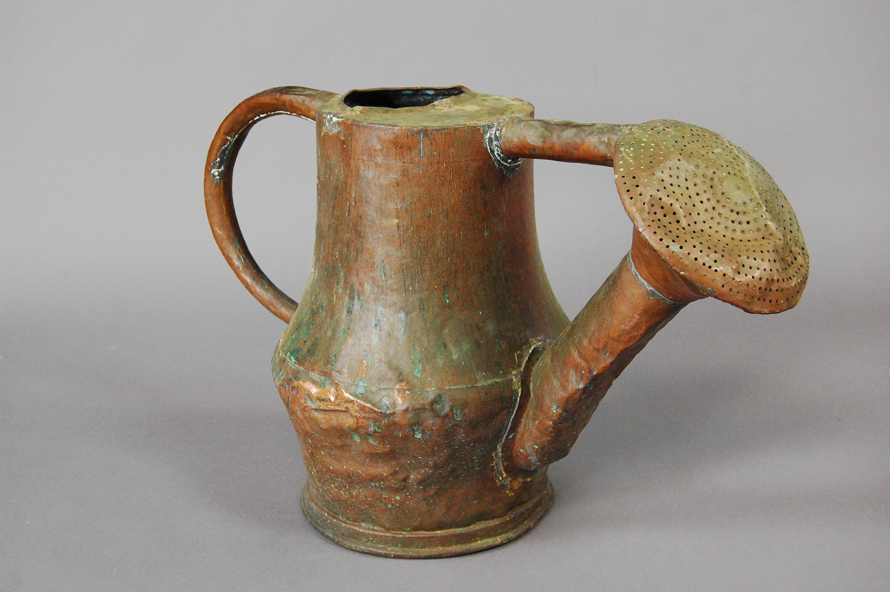 Late 18th Century Copper Watering Can In Fair Condition In Pease pottage, West Sussex