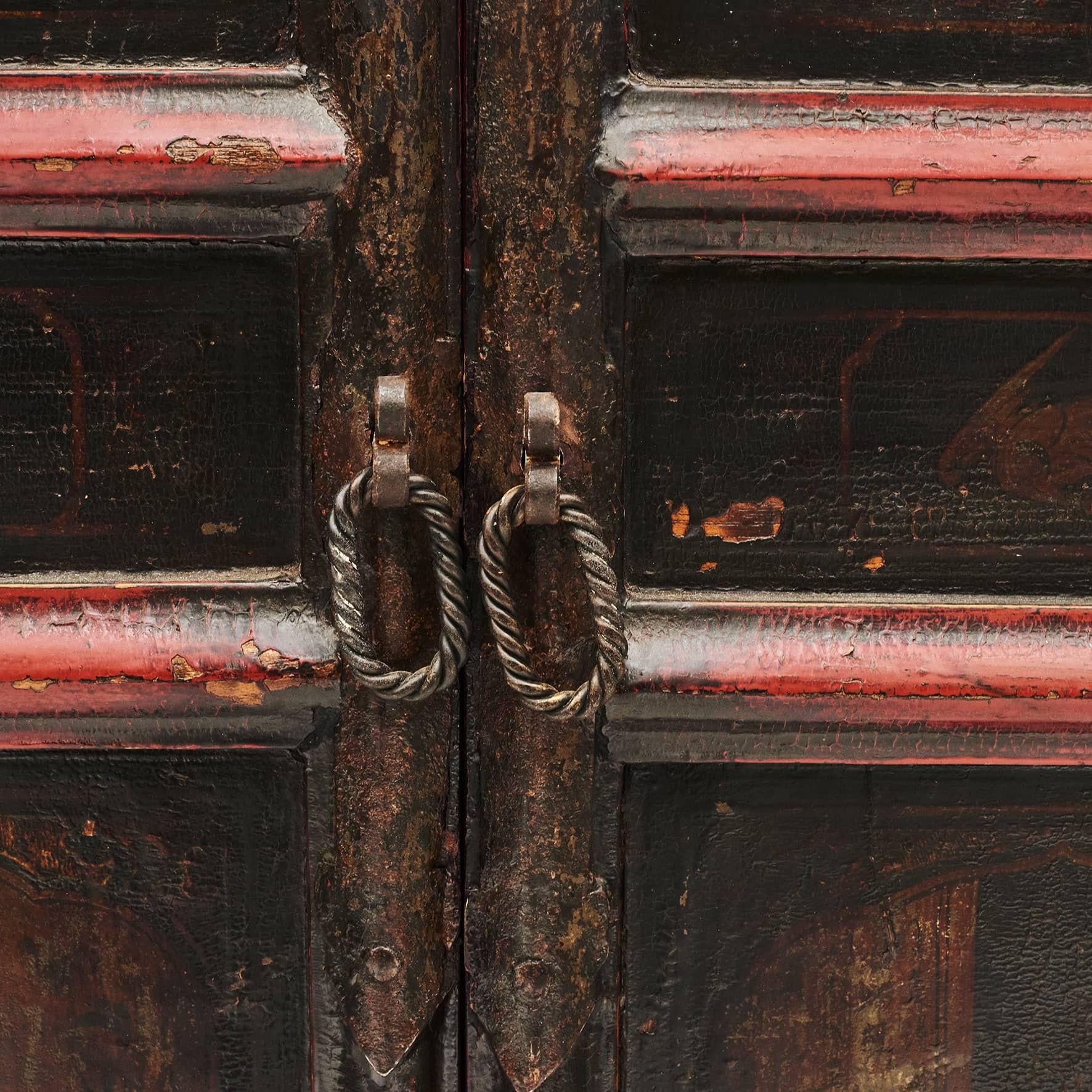 Late 18th Century Decorated Cabinet from Shanxi, China For Sale 3