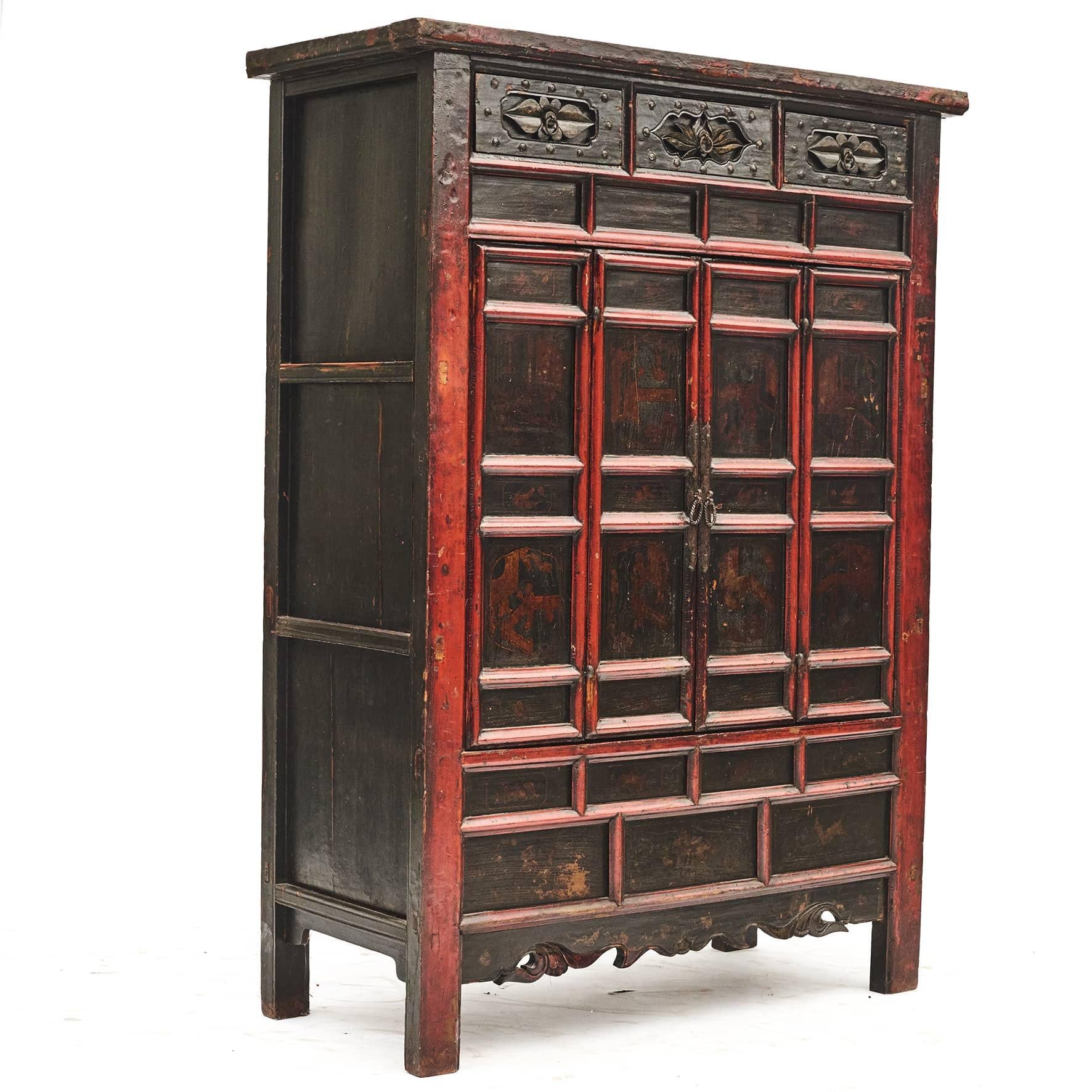 Chinese Late 18th Century Decorated Cabinet from Shanxi, China For Sale