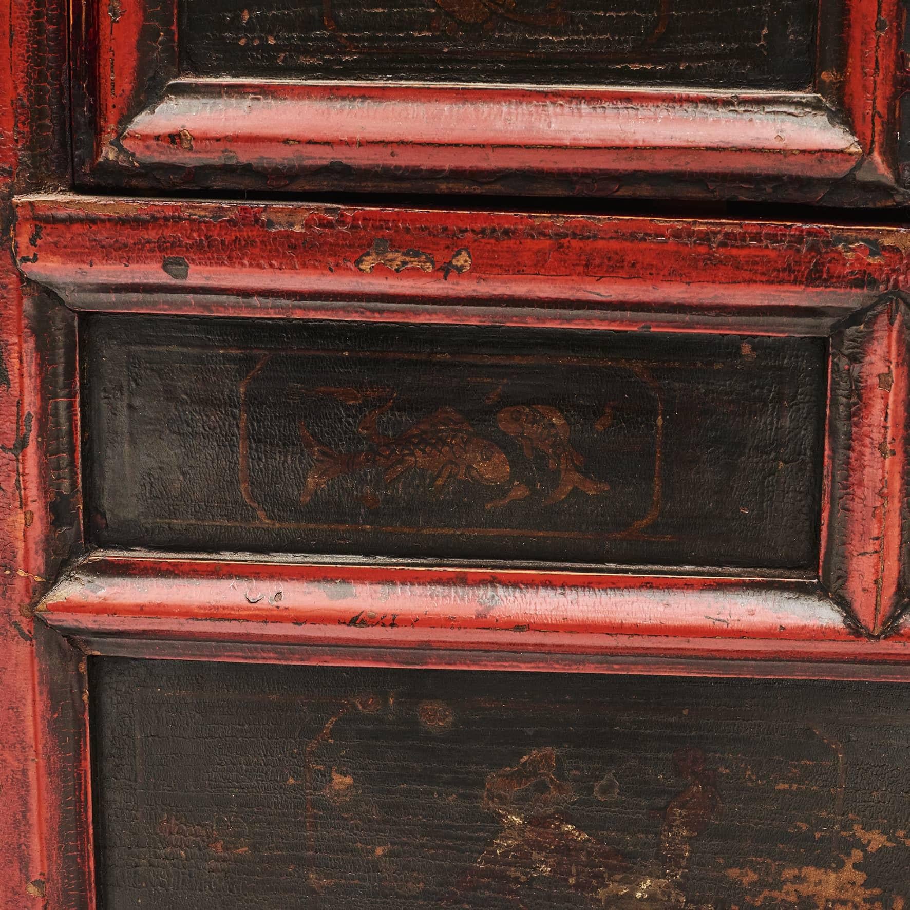 Late 18th Century Decorated Cabinet from Shanxi, China For Sale 1