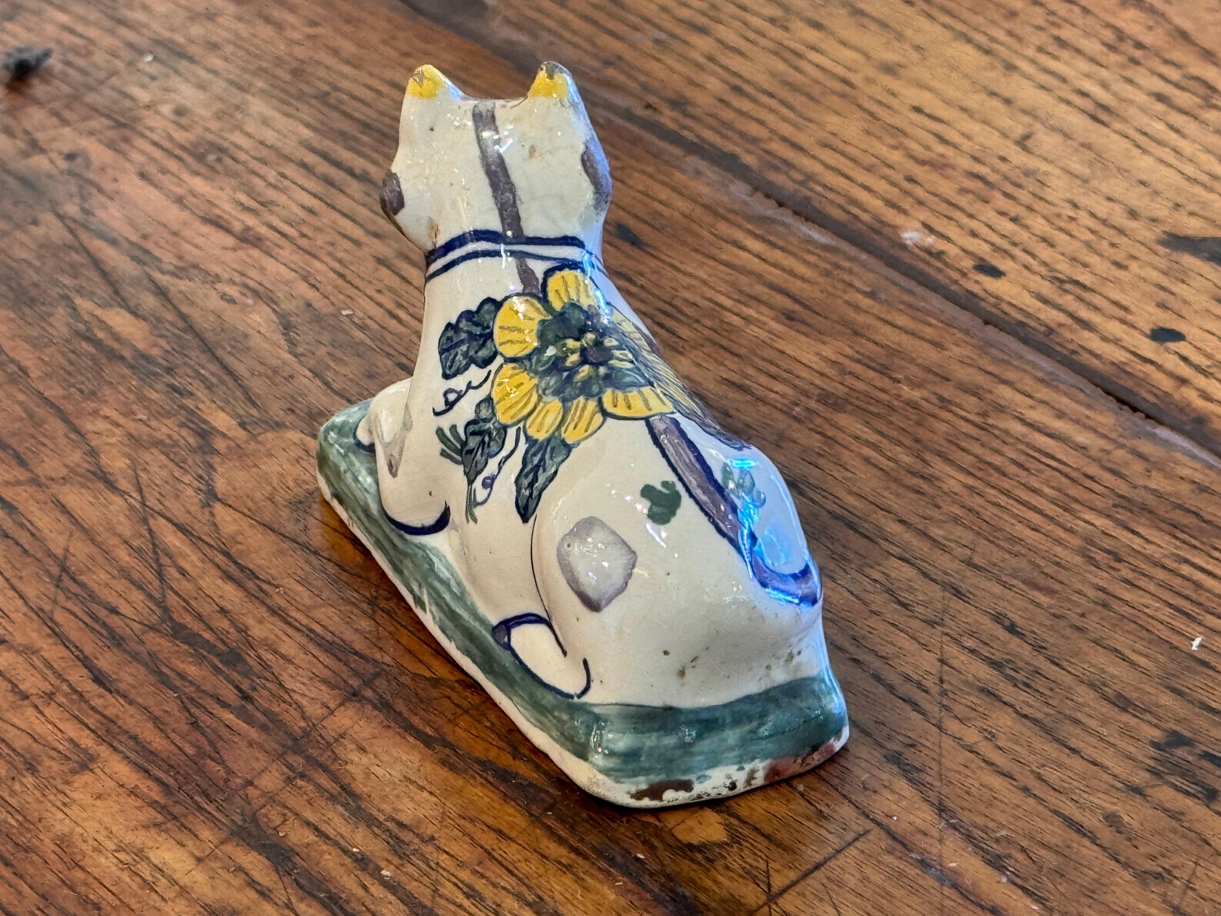 Figurine de vache de Delft de la fin du XVIIIe siècle Bon état - En vente à Charlottesville, VA