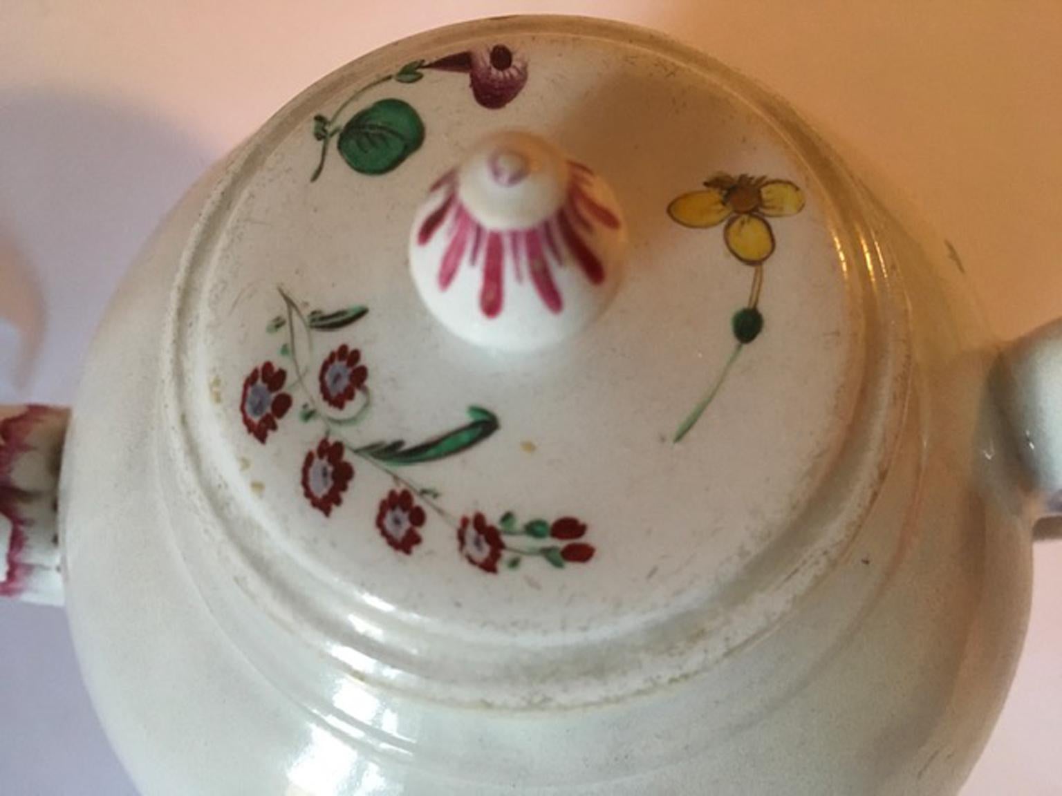 Hand-Crafted Italy Late 18th Century Doccia Richard Ginori Porcelain Tea Pot Floral Drawings For Sale