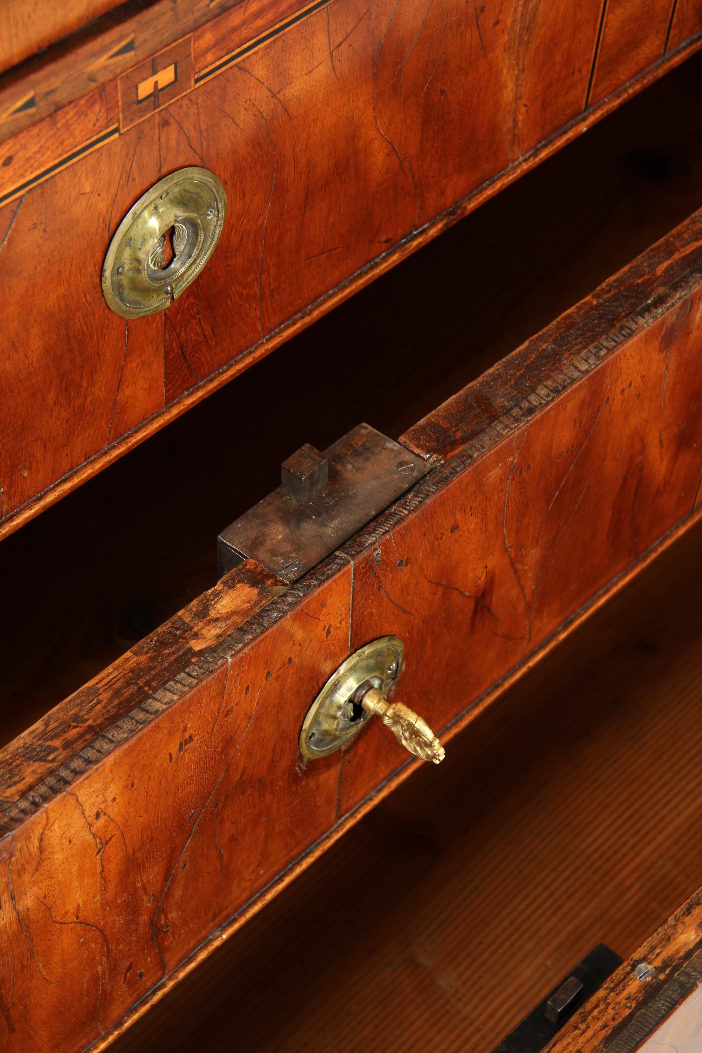 Late 18th Century Dutch Louis XVI Top Mounted Chest with Marquetry, circa 1780 For Sale 13