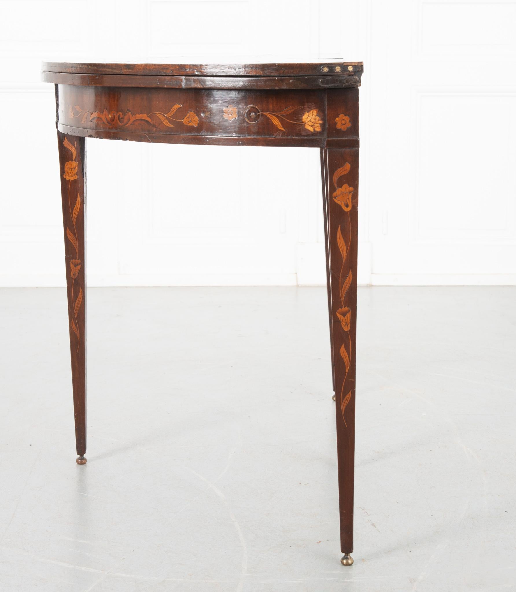Table de jeu en marqueterie hollandaise de la fin du XVIIIe siècle en vente 8
