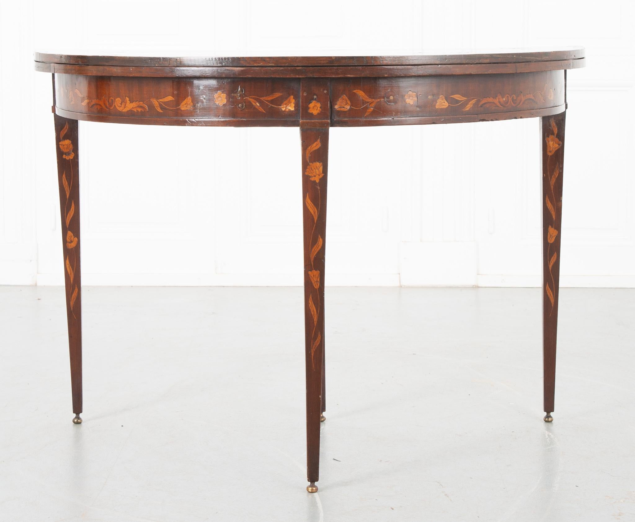 Late 18th Century Dutch Marquetry Game Table In Good Condition For Sale In Baton Rouge, LA