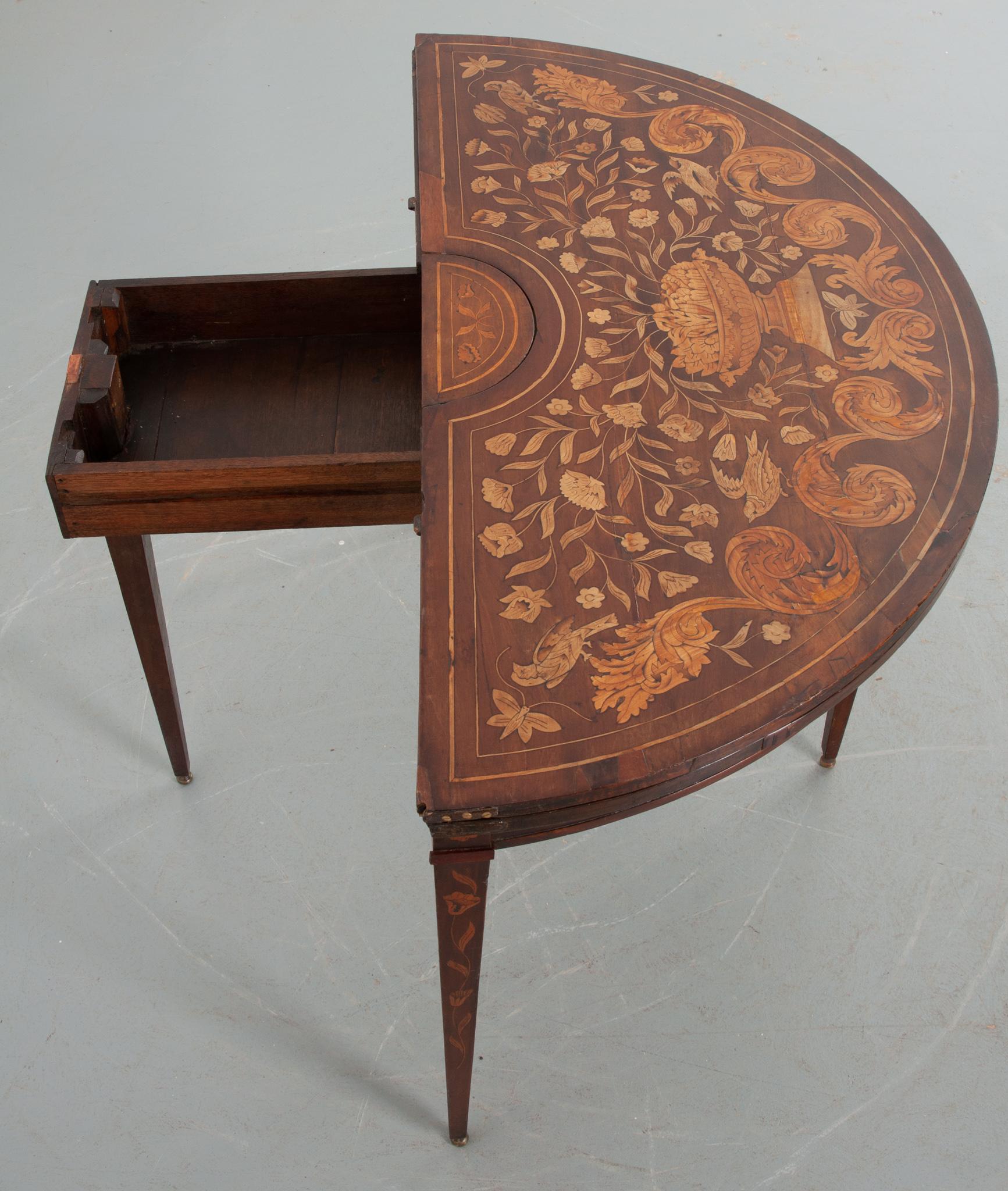 Table de jeu en marqueterie hollandaise de la fin du XVIIIe siècle en vente 1