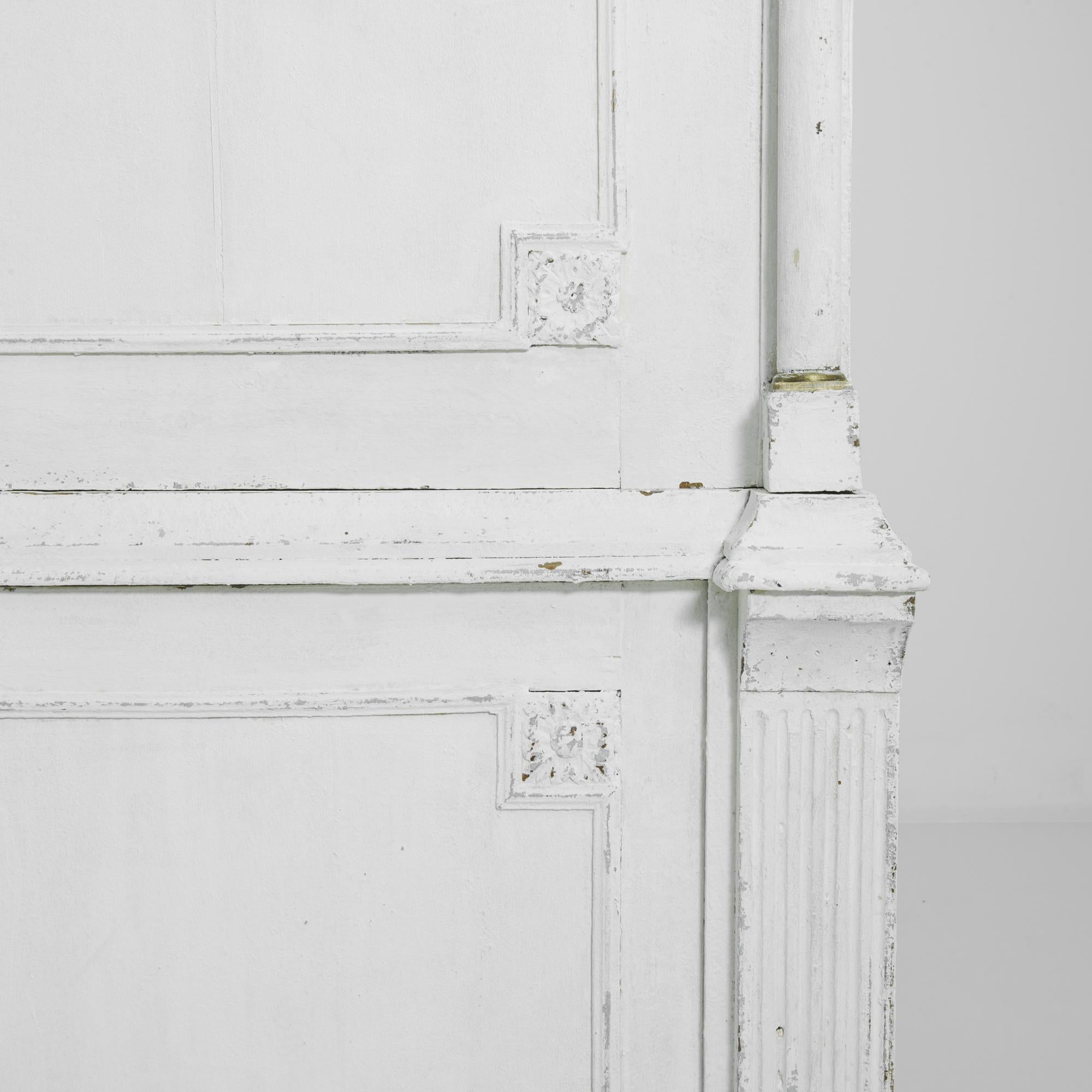 Late 18th Century Dutch White Patinated Wooden Armoire 3