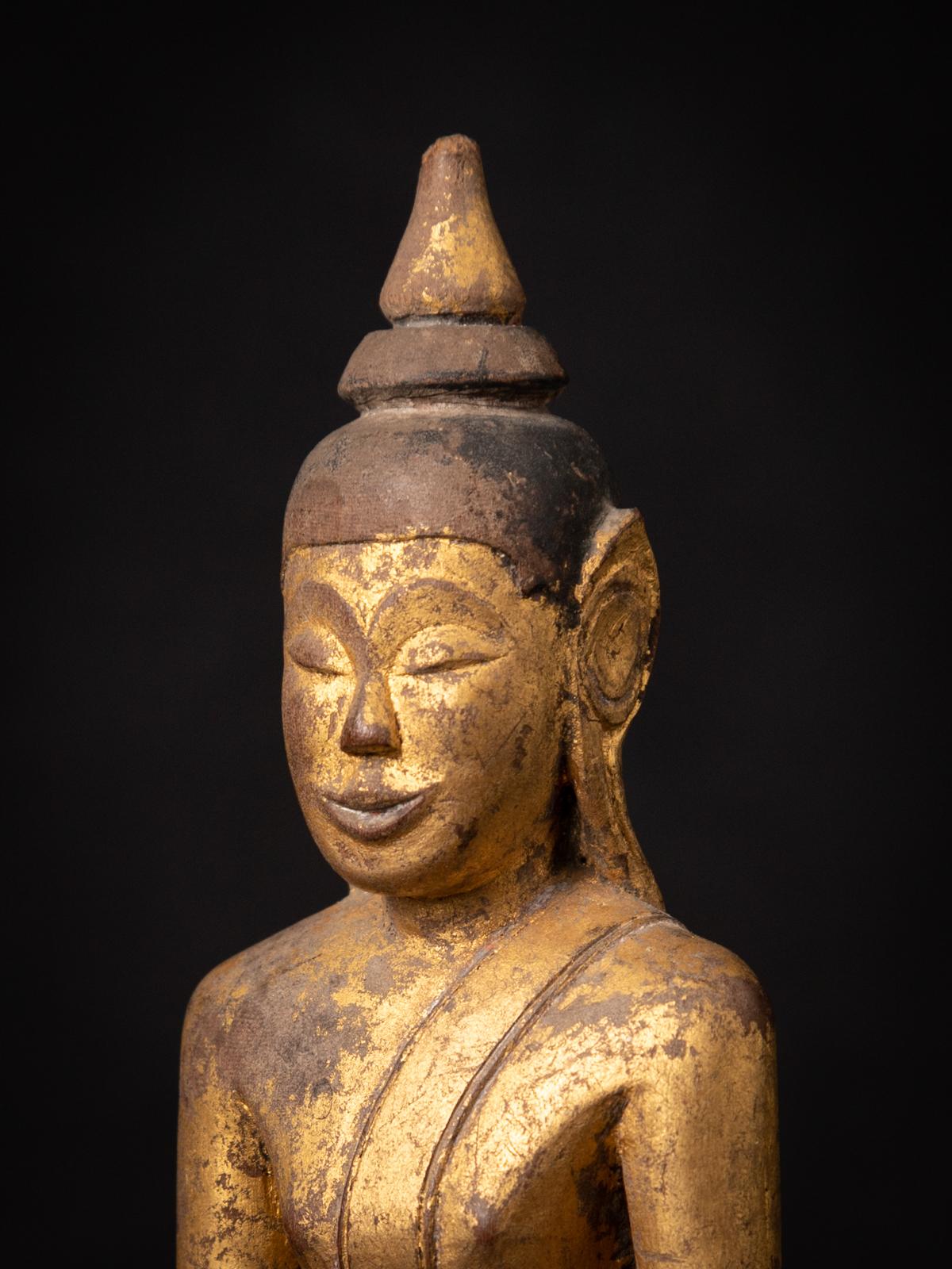 Late 18th Century - Early 19th Century Antique wooden Thai Buddha statue 8