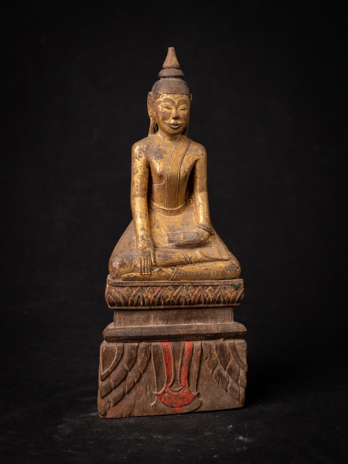 Late 18th Century - Early 19th Century Antique wooden Thai Buddha statue 2