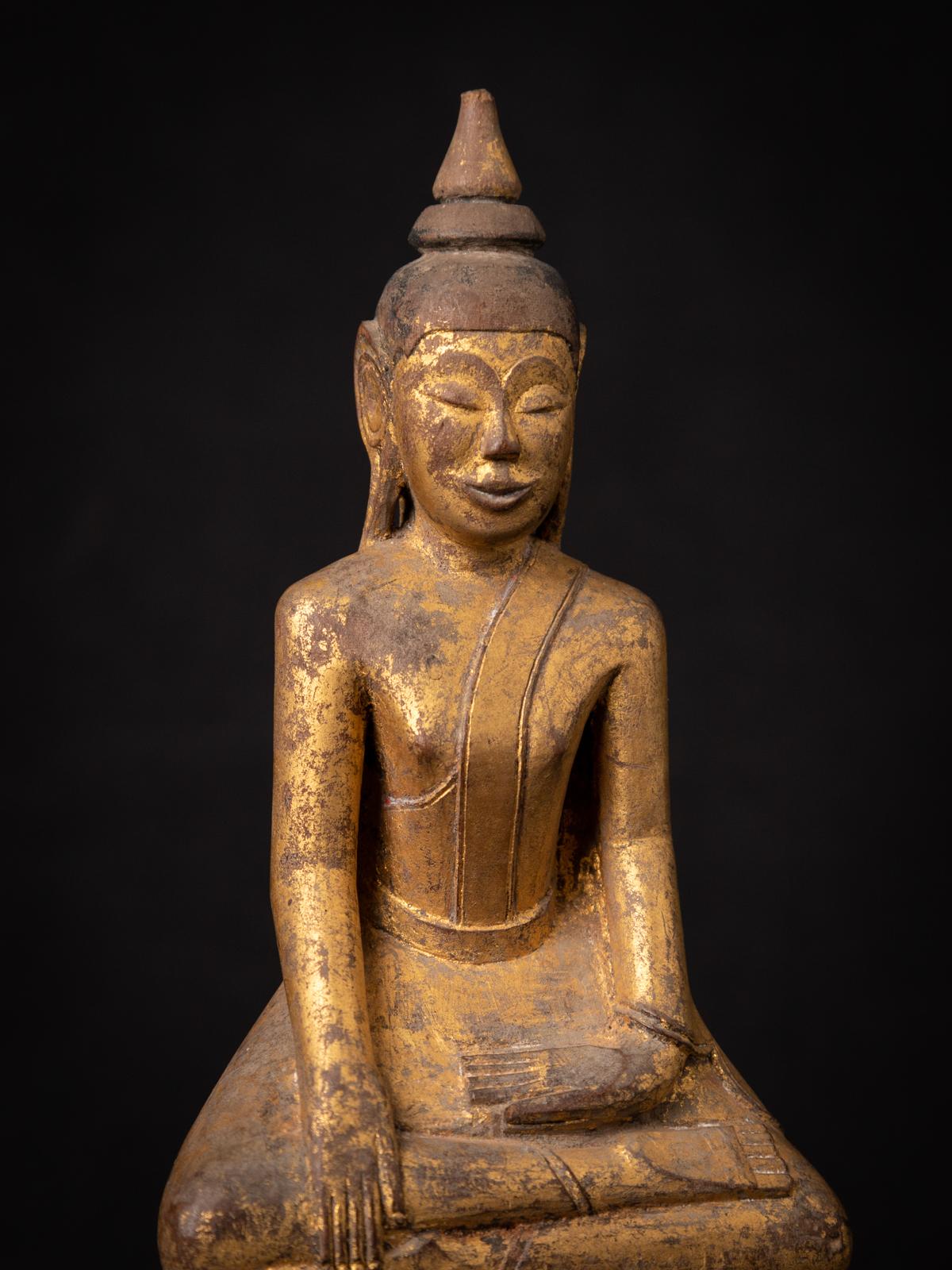 Late 18th Century - Early 19th Century Antique wooden Thai Buddha statue 3