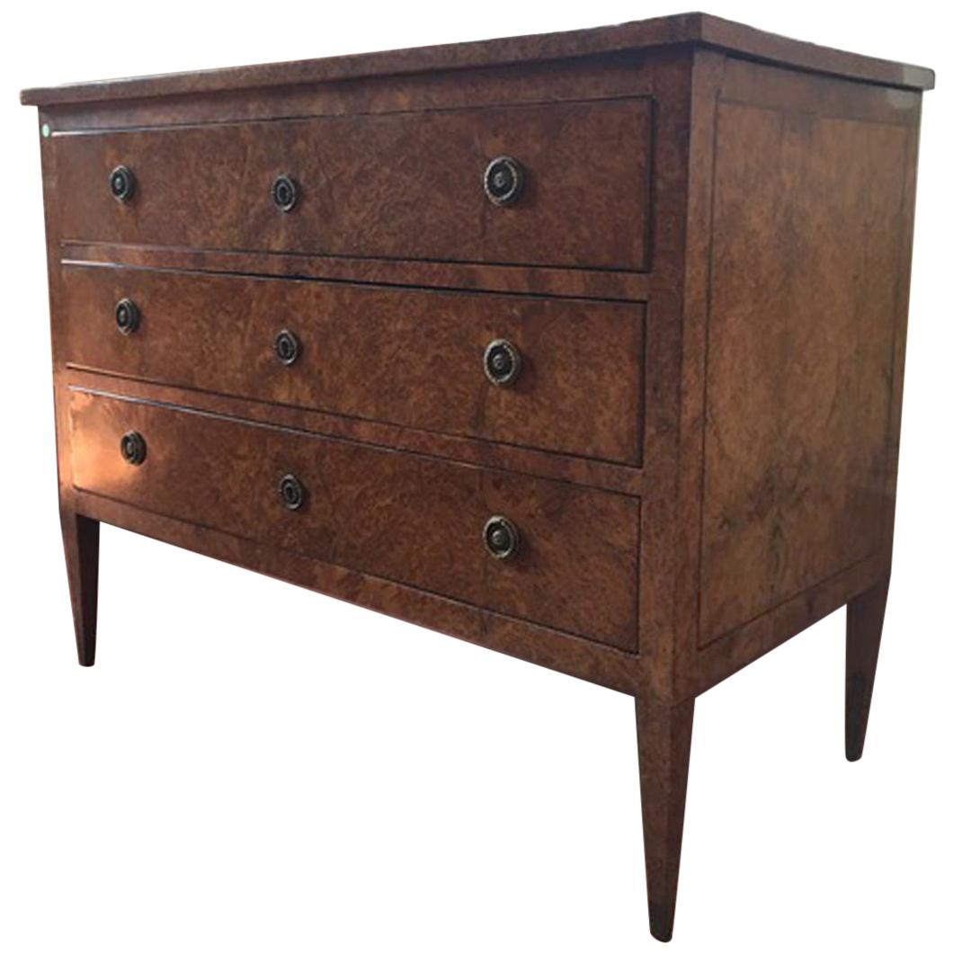 Italie Fin du 18ème siècle Régence Elmwood Roots commode en vente