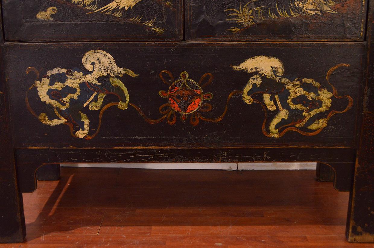 Late 18th Century Elmwood Chinese Fine Painted Cabinet 4