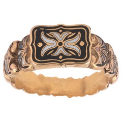 Anello veleno in oro smaltato della fine del XVIII secolo