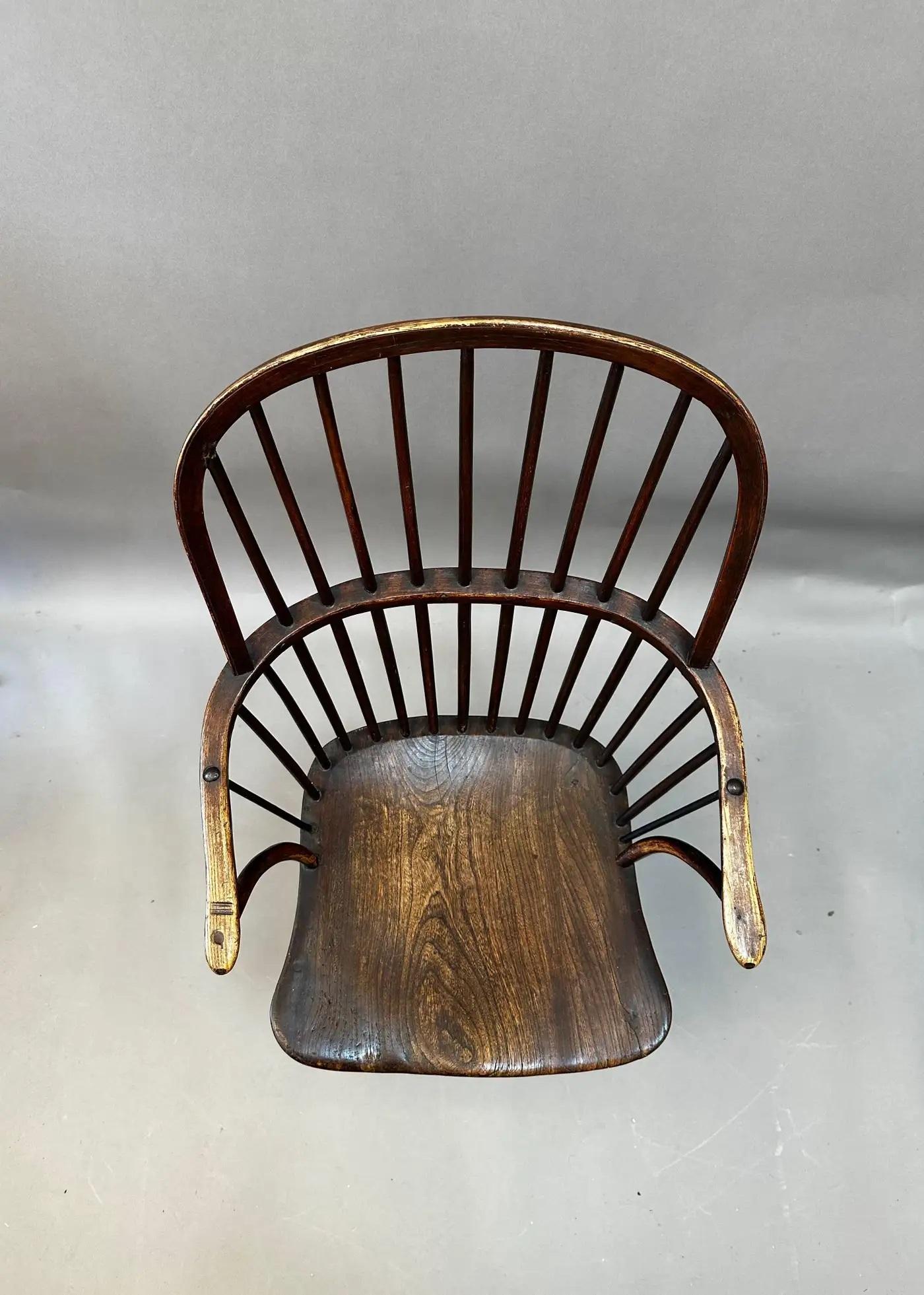 Late 18th Century English Ash and Elm Windsor Armchair In Good Condition For Sale In Middleburg, VA