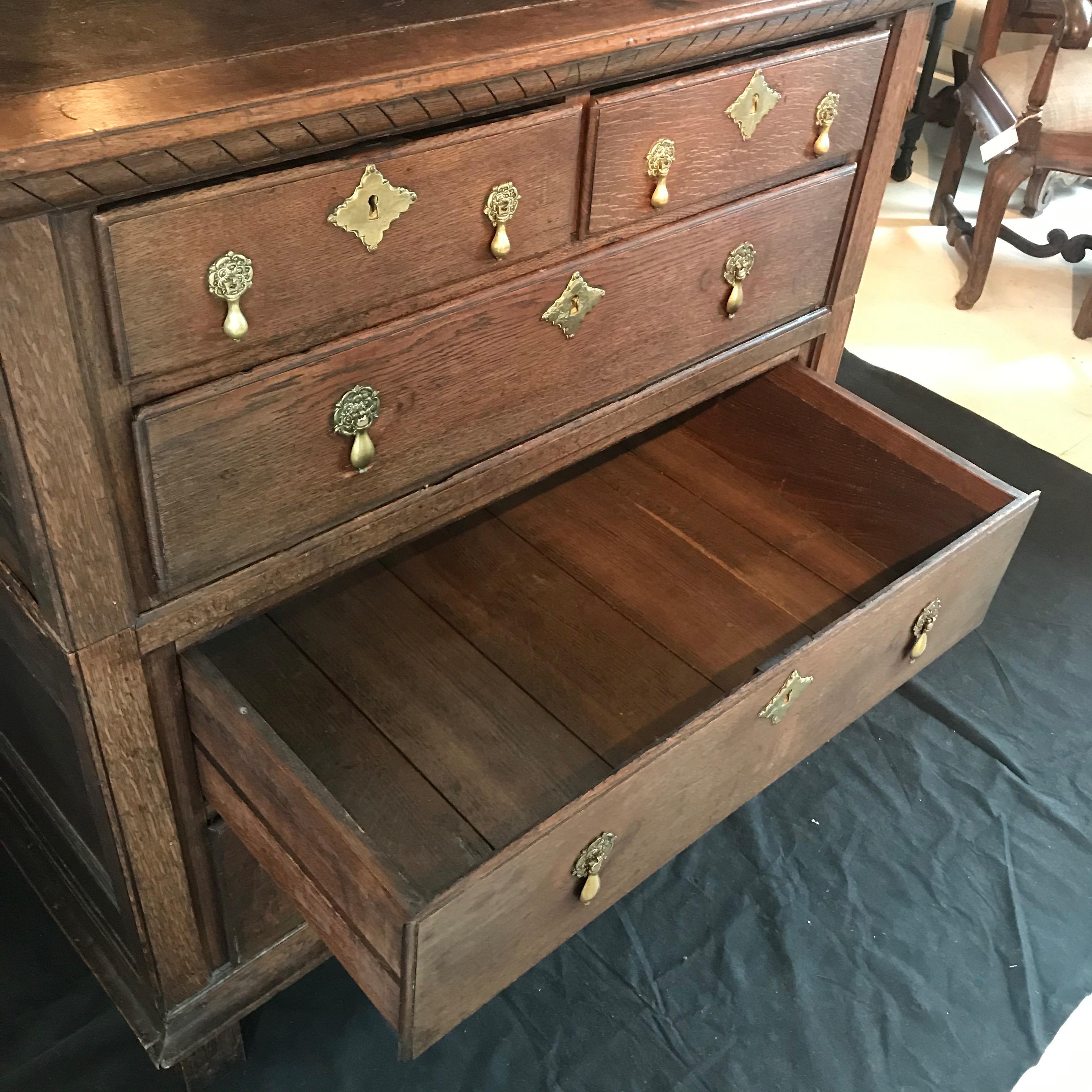 Late 18th Century English Charles II Oak Chest of Drawers For Sale 10