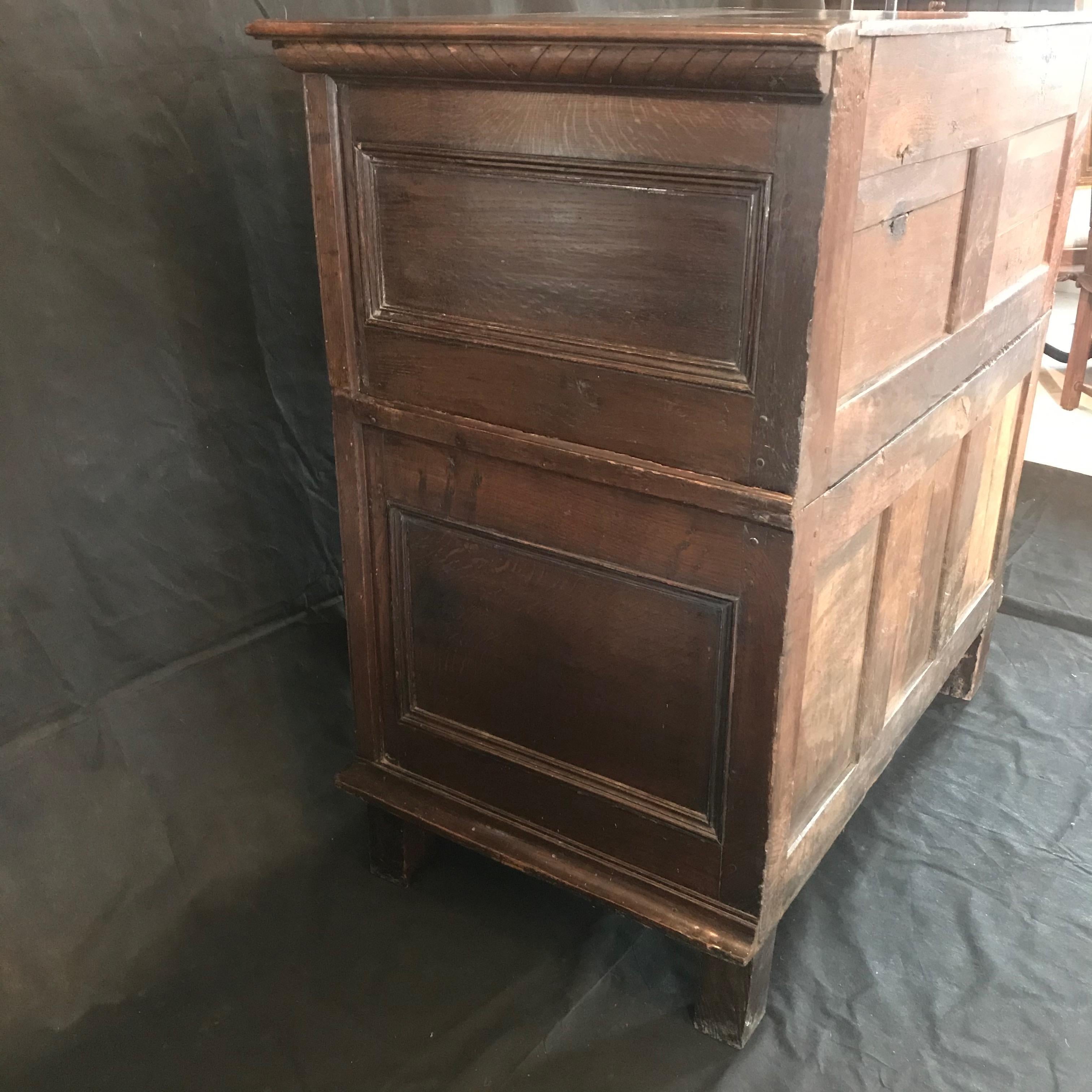 Late 18th Century English Charles II Oak Chest of Drawers For Sale 2