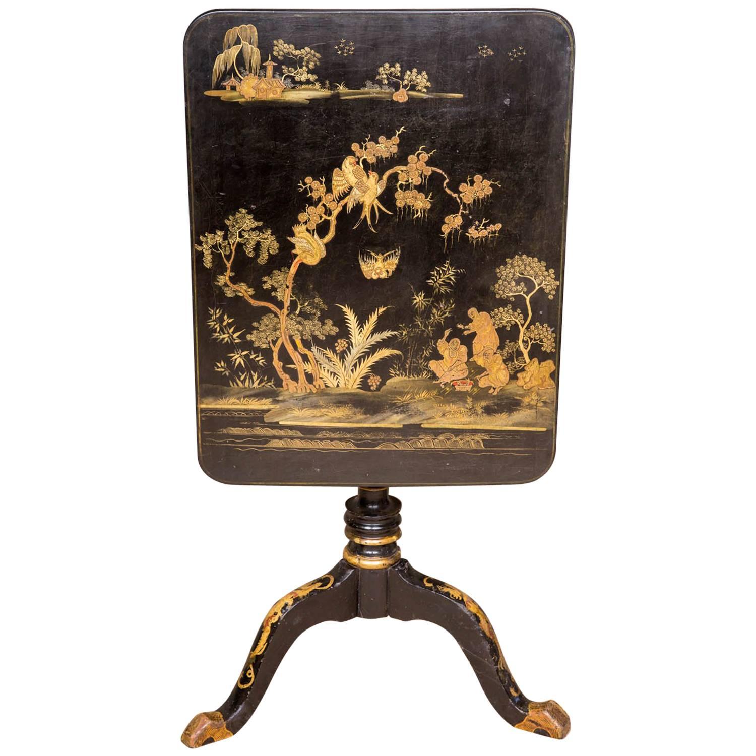 Late 18th Century English Chinoiserie Lacquered Rectangular Tripod Table For Sale