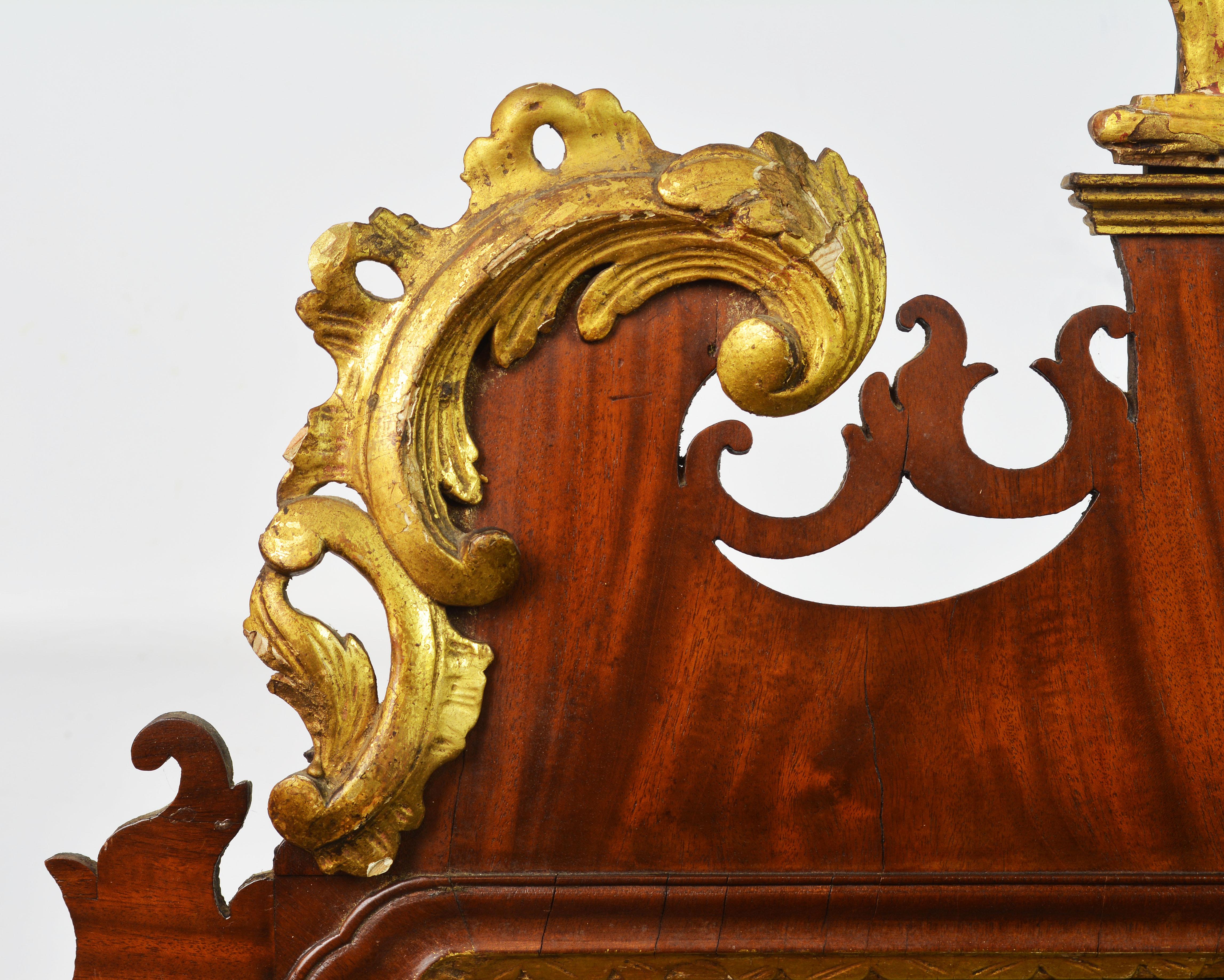 Late 18th Century English Chippendale Carved Mahogany and Parcel Gilt Mirror 1