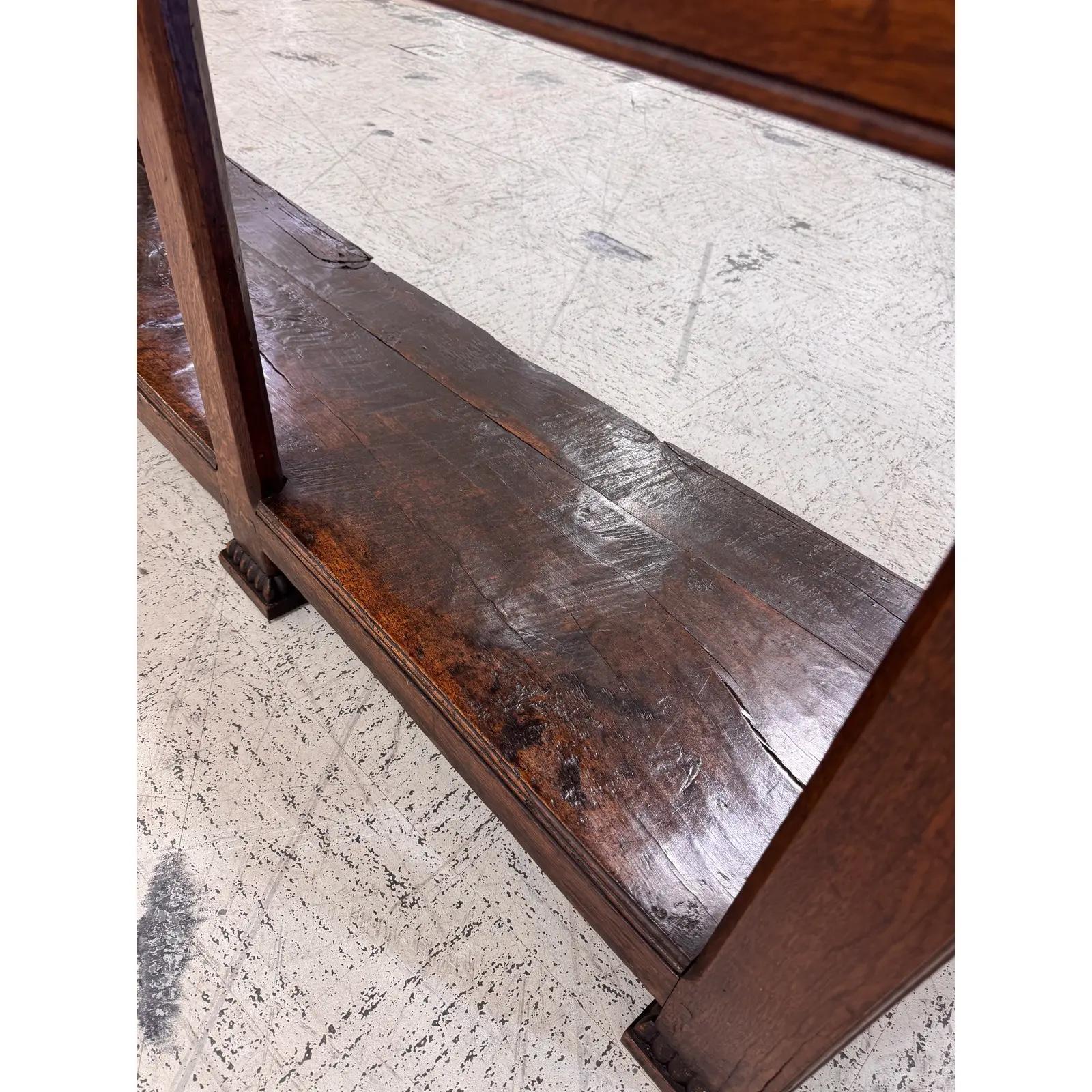 Base per comò inglese della fine del XVIII secolo In condizioni buone in vendita a Nashville, TN