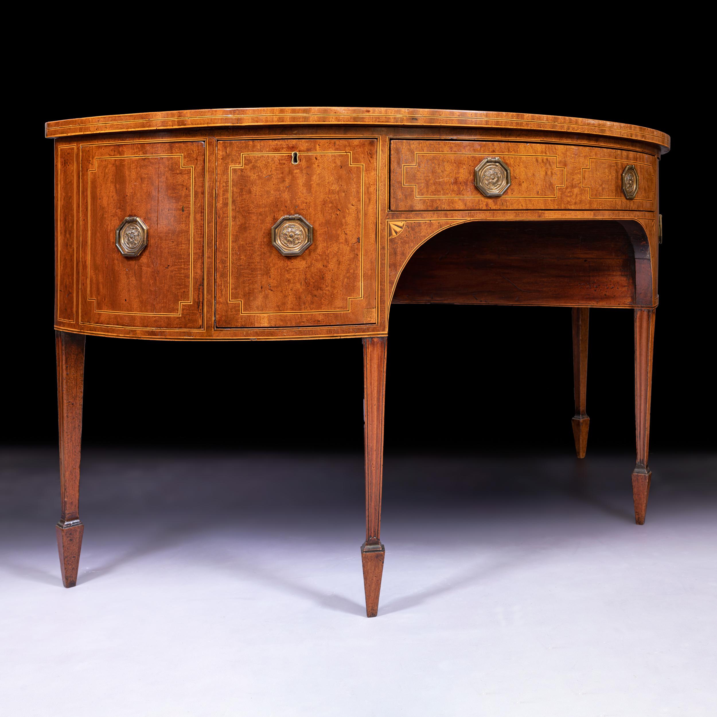 Late 18th Century English Georgian Mahogany Bow Fronted Sideboard For Sale 2
