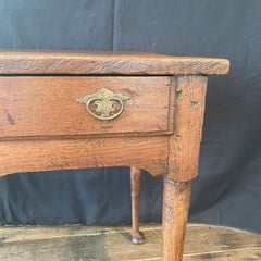 Late 18th Century English Georgian Oak Side Table with Drawer