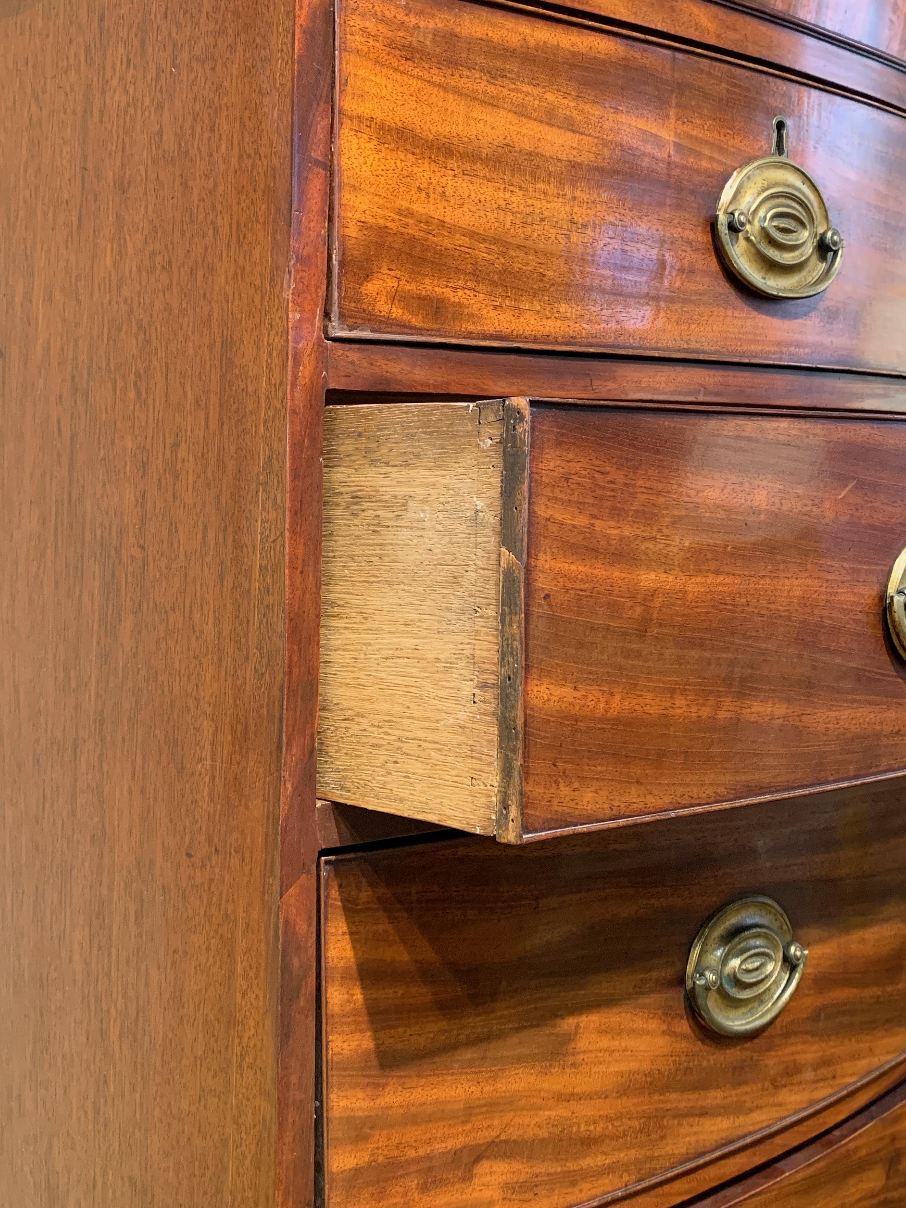 Late 18th Century English Mahogany Bowfront Chest on Chest 1