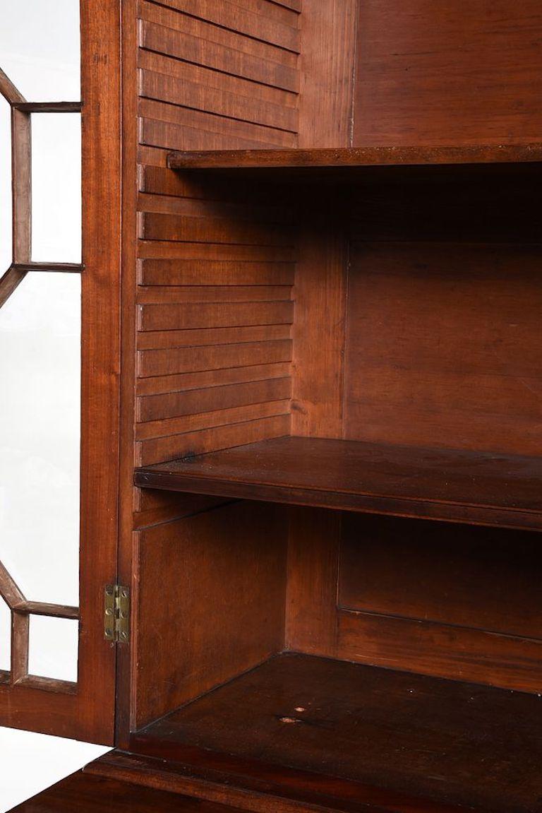 Late 18th Century English Mahogany Breakfront Bookcase 4