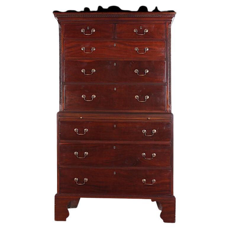 Late 18th Century English Mahogany Chest on Chest For Sale
