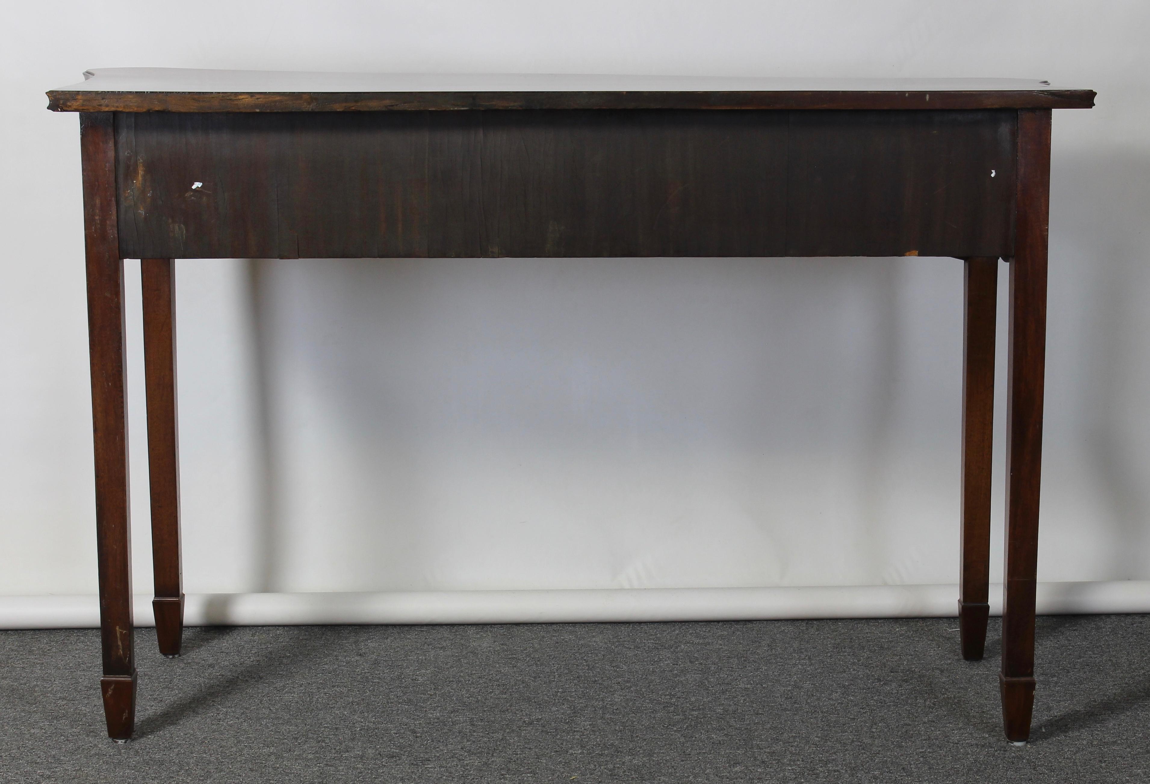 Late 18th Century English Mahogany Console Table In Excellent Condition In Kilmarnock, VA