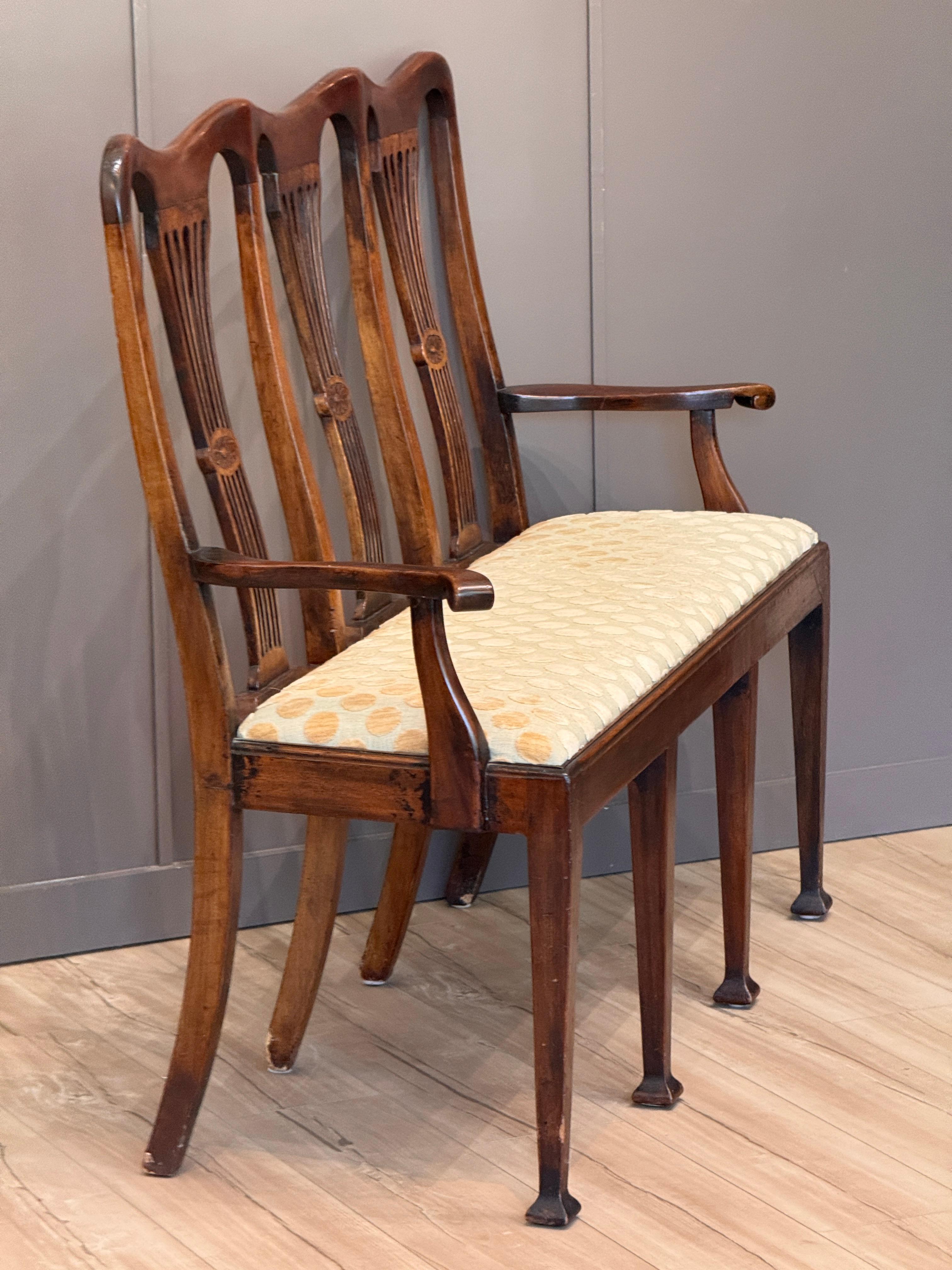 Fin du XVIIIe siècle Anglais Mahogany George III Three-Seater Hall Bench en vente 4