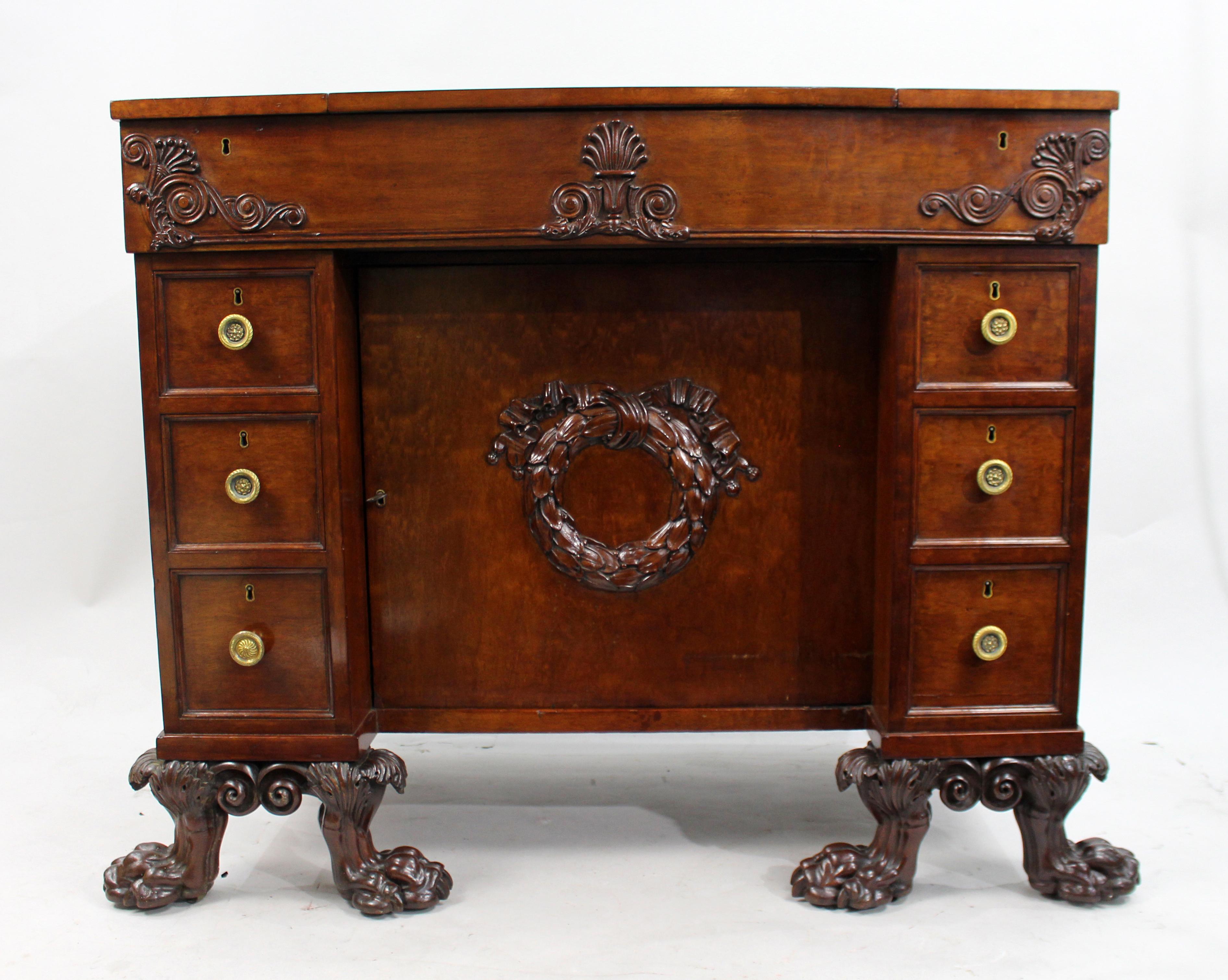 Late 18th Century English Mahogany Desk with Carved Paw Feet In Good Condition For Sale In Worcester, GB